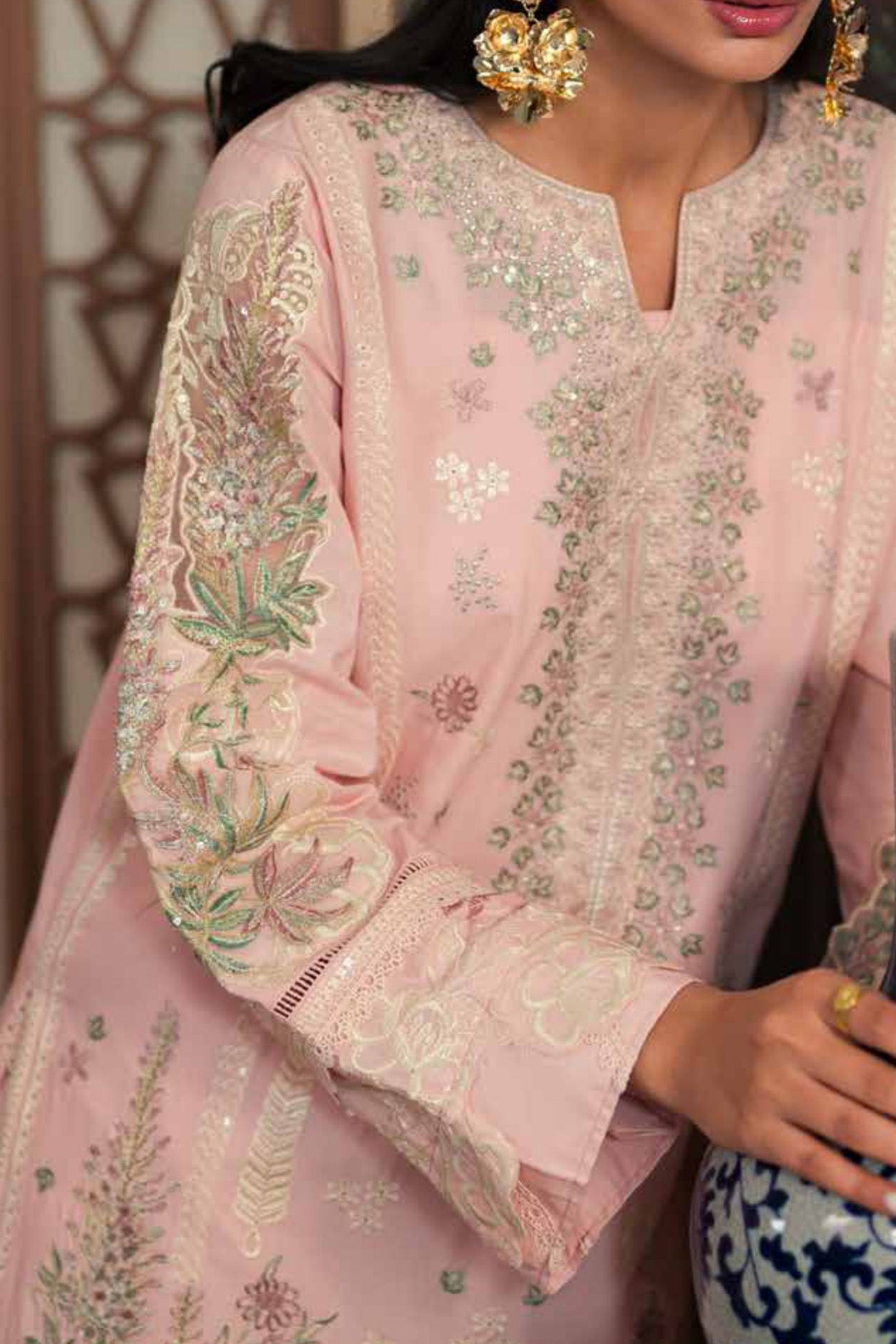 Ayra By Emaan Adeel Unstitched 3 Piece Luxury Lawn Collection'2024-EL-01