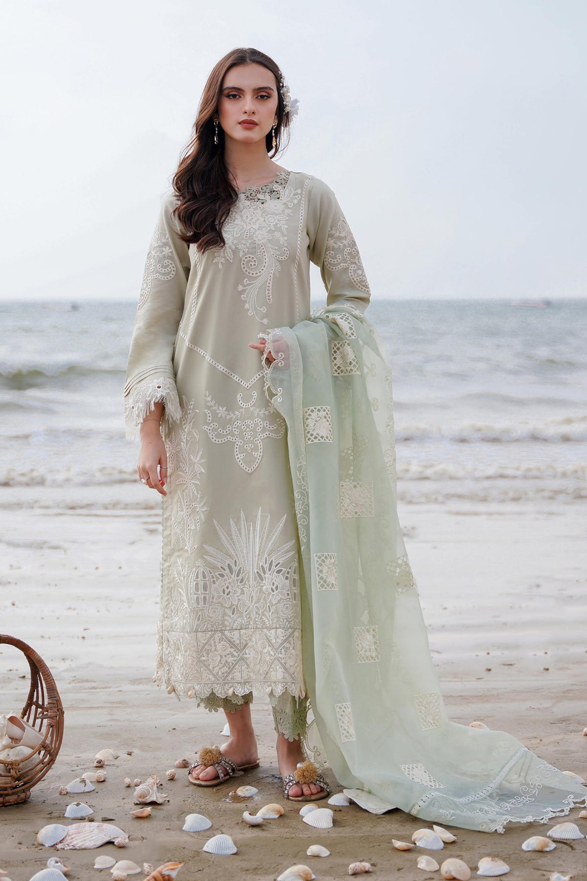 Saagar by Aabyaan Unstitched 3 Piece Luxury Festive Lawn Collection'2024-AF-04