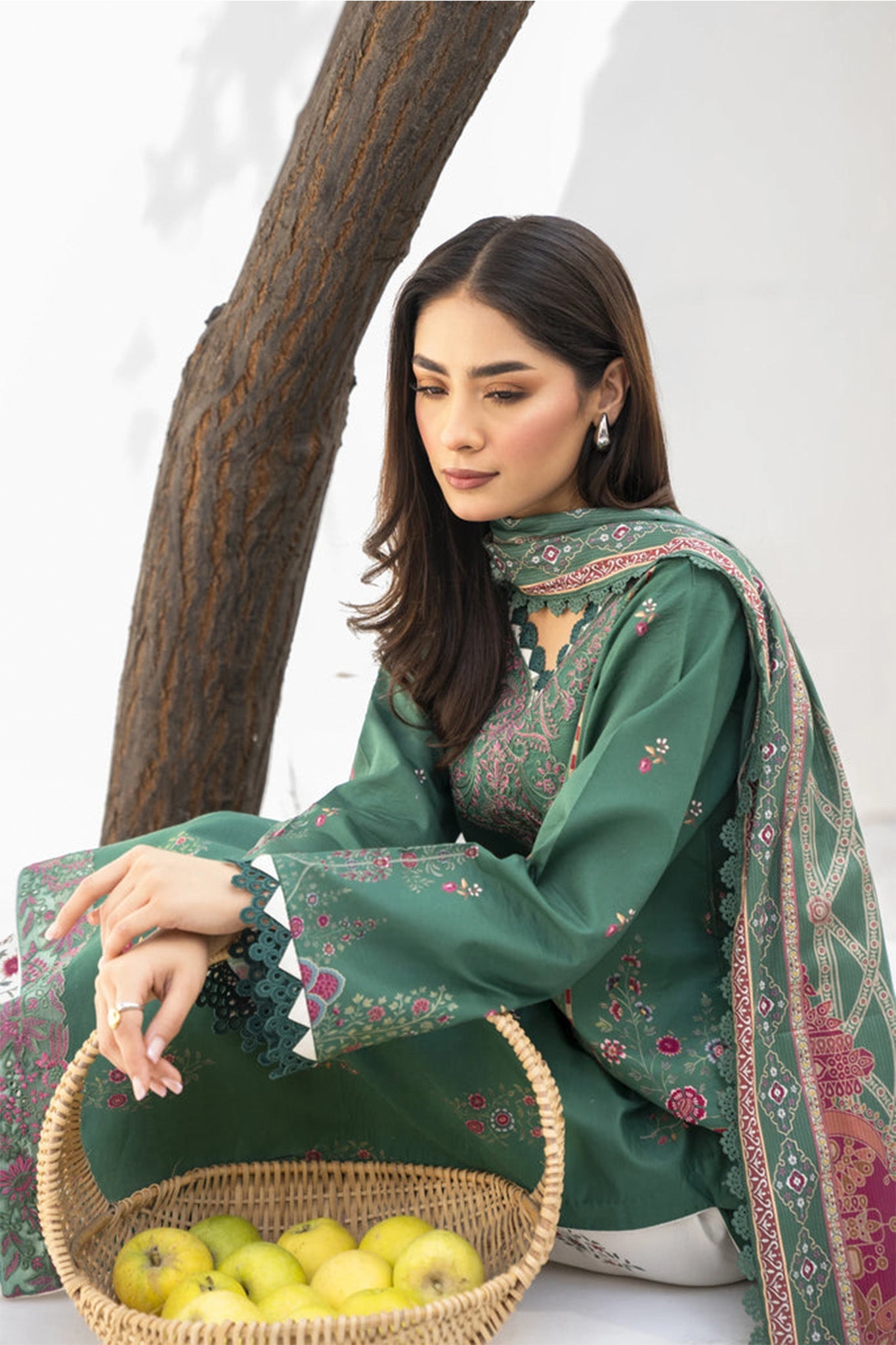 Shezlin By Aabyaan Unstitched 3 Piece Chikankari Ramadan Edit Collection'2024-AR-08-Eshaal