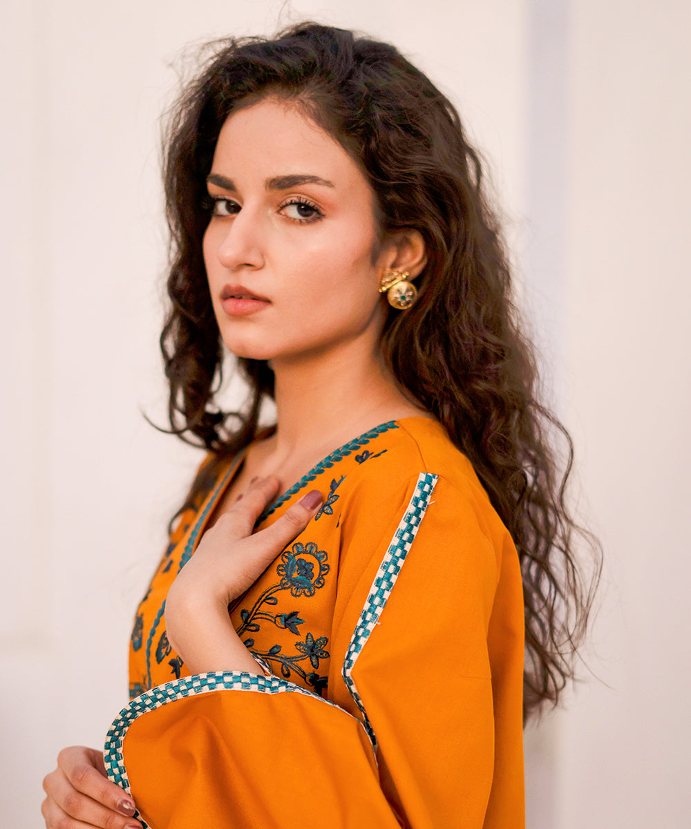 Dastoor By Kross Kulture Stitched 2Pc - Cotton Emb Suit