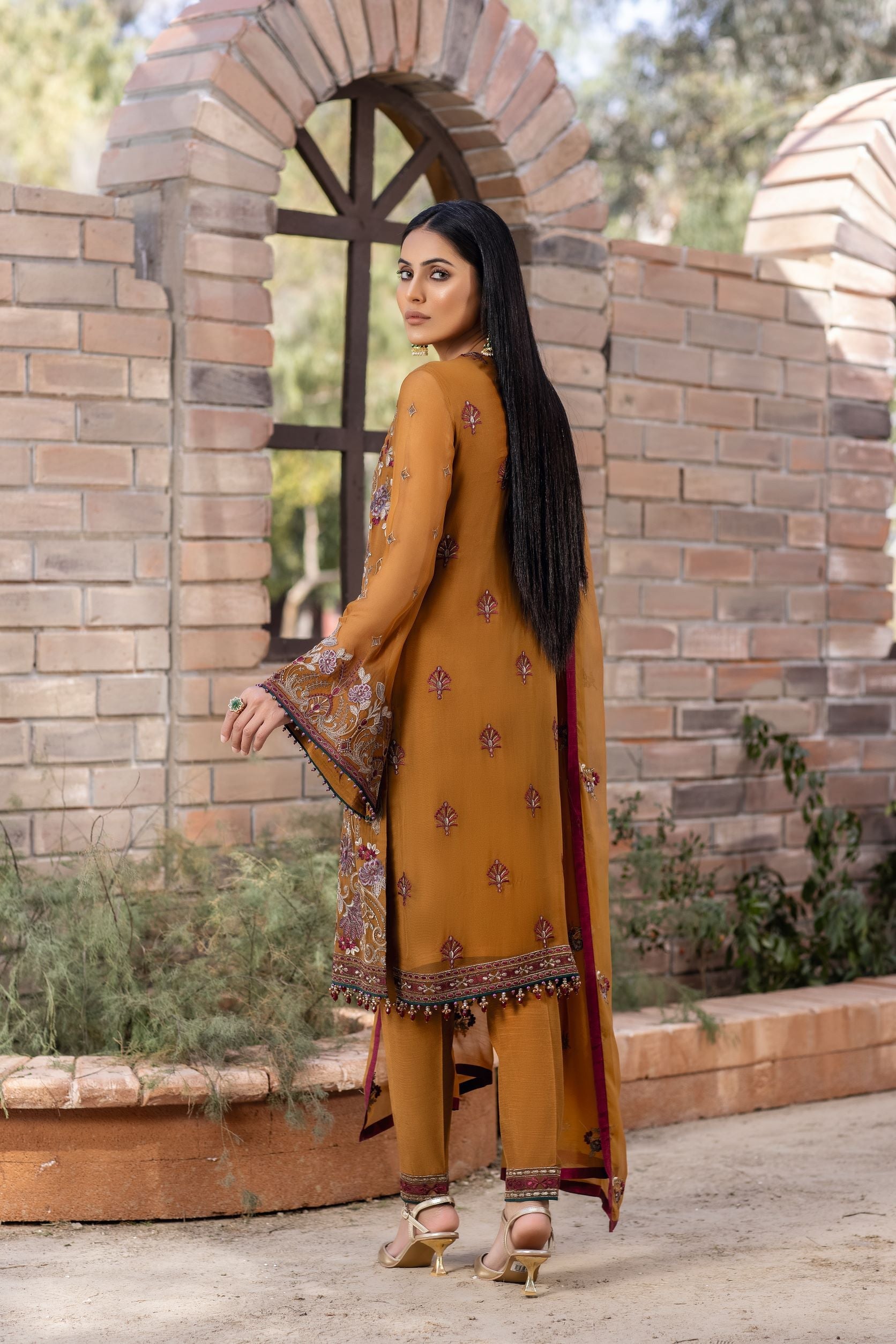Kuch Khas By Flossie Unstitched 3 Piece Formals Collection'2025-Sudan Brown