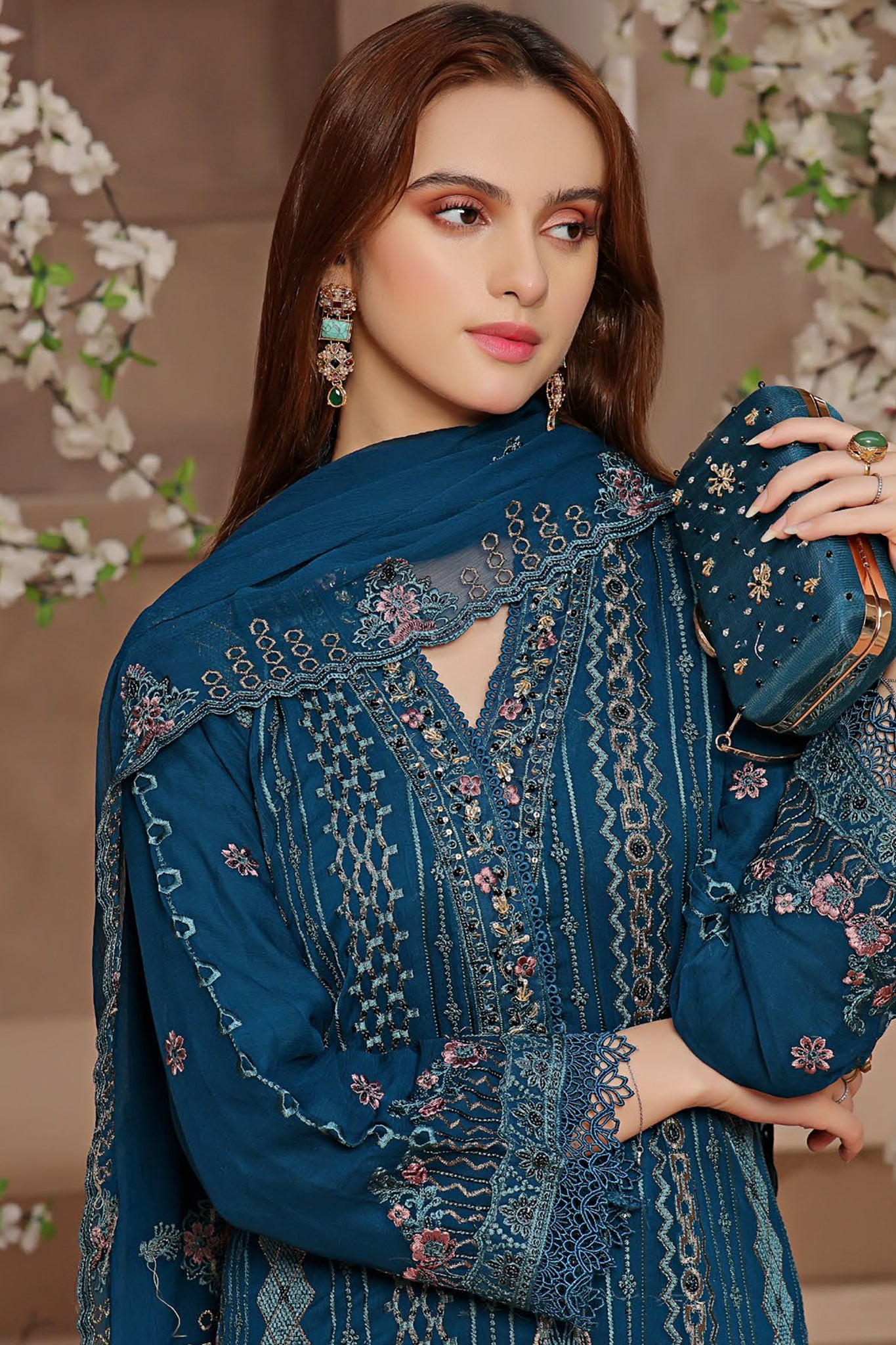 Hazel By Guzel Stitched 3 Piece Festive Formals with Clutch Collection'2024-05-Serenity