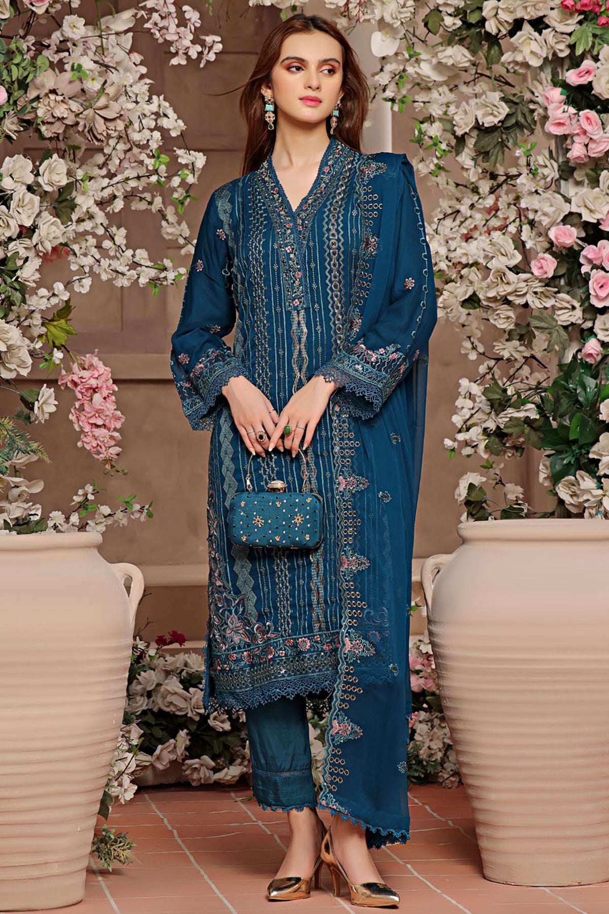 Hazel By Guzel Stitched 3 Piece Festive Formals with Clutch Collection'2024-05-Serenity