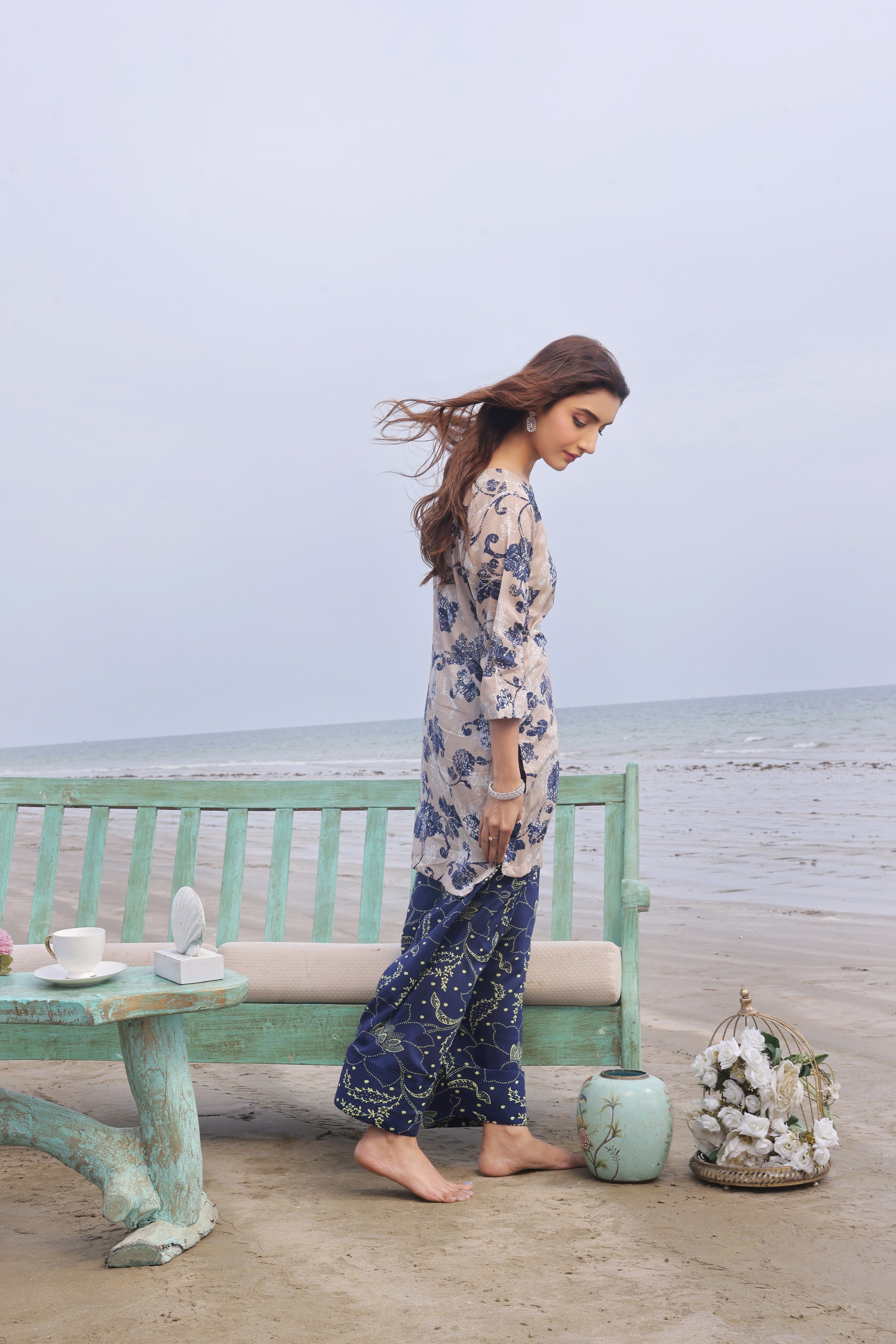 Whisper Wind By Feathers Unstitched 2 Piece Printed Lawn Collection'2025-AQUIN-FT501