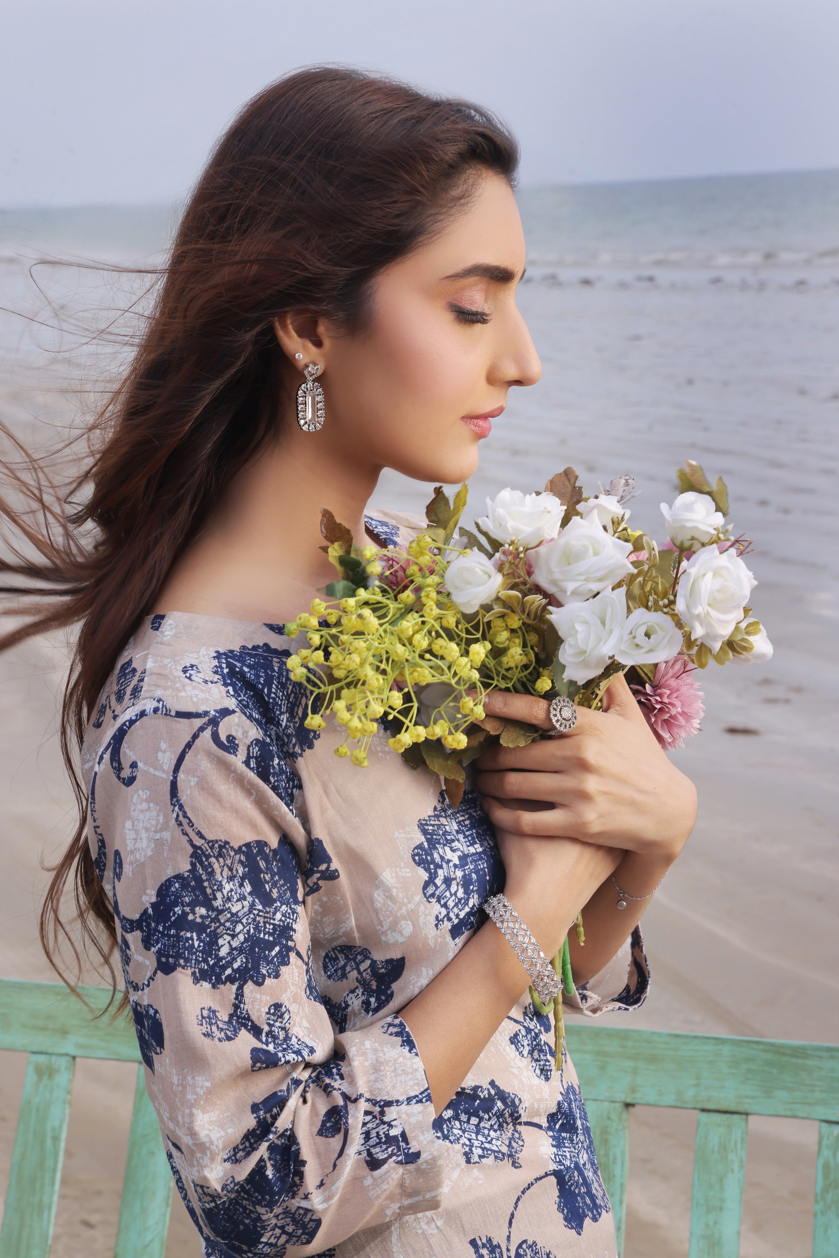 Whisper Wind By Feathers Unstitched 2 Piece Printed Lawn Collection'2025-AQUIN-FT501
