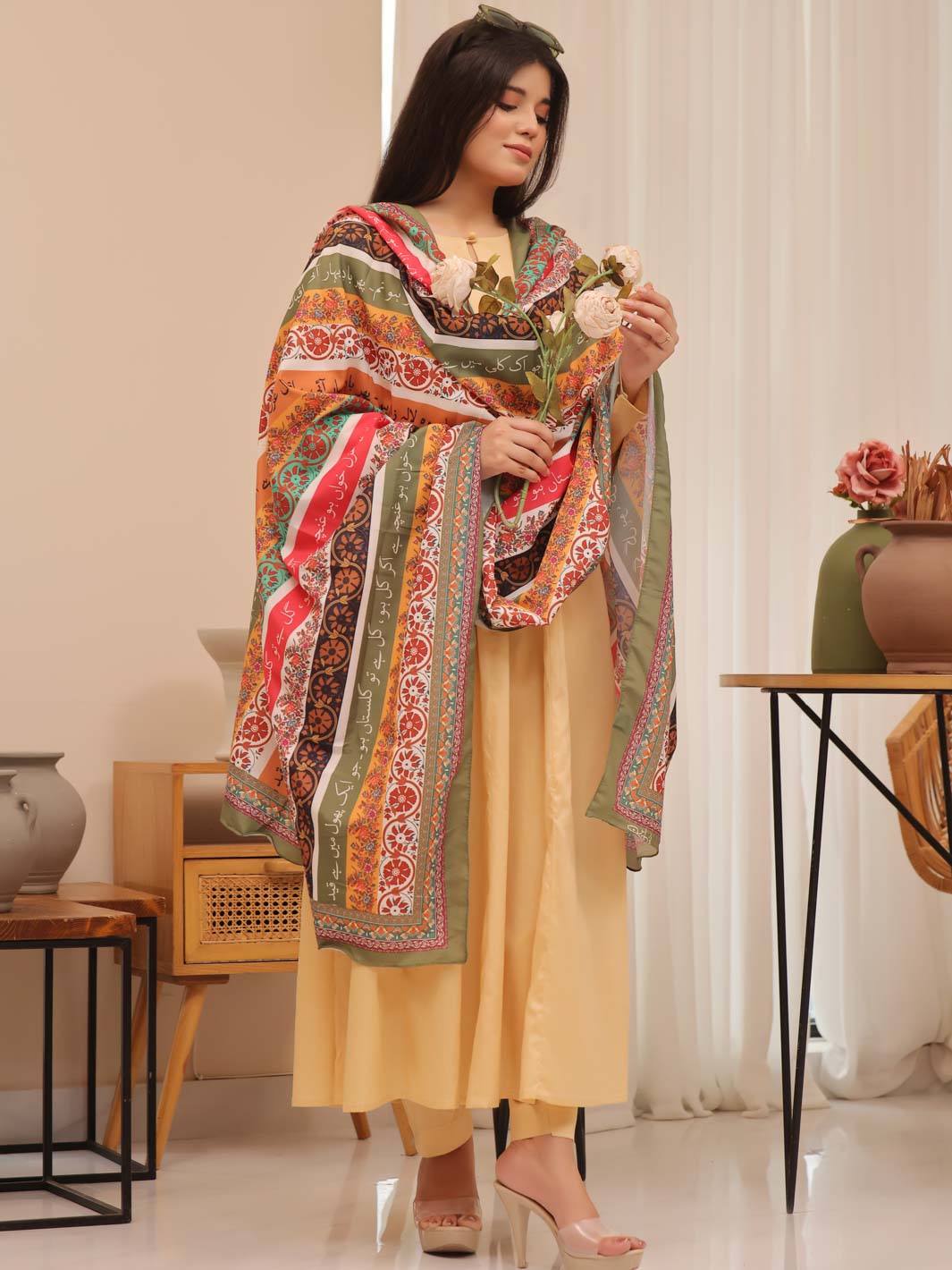 TNG Phool Stripes Odhni Collection'2024