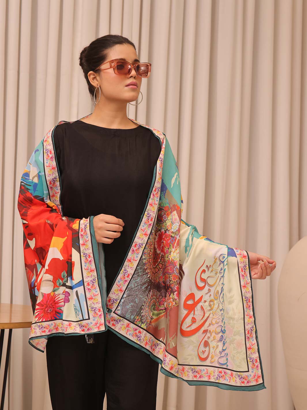 TNG Waqt Ki Rangoli Stole Collection'2024