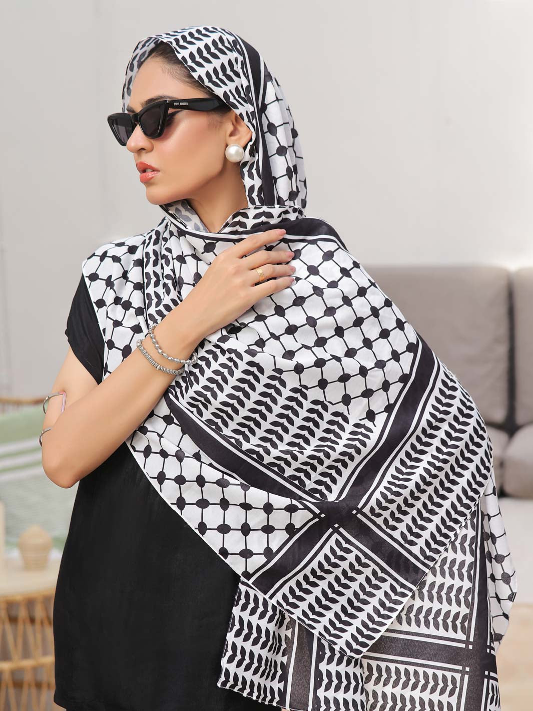 TNG Palestine B&W stole Collection'2024