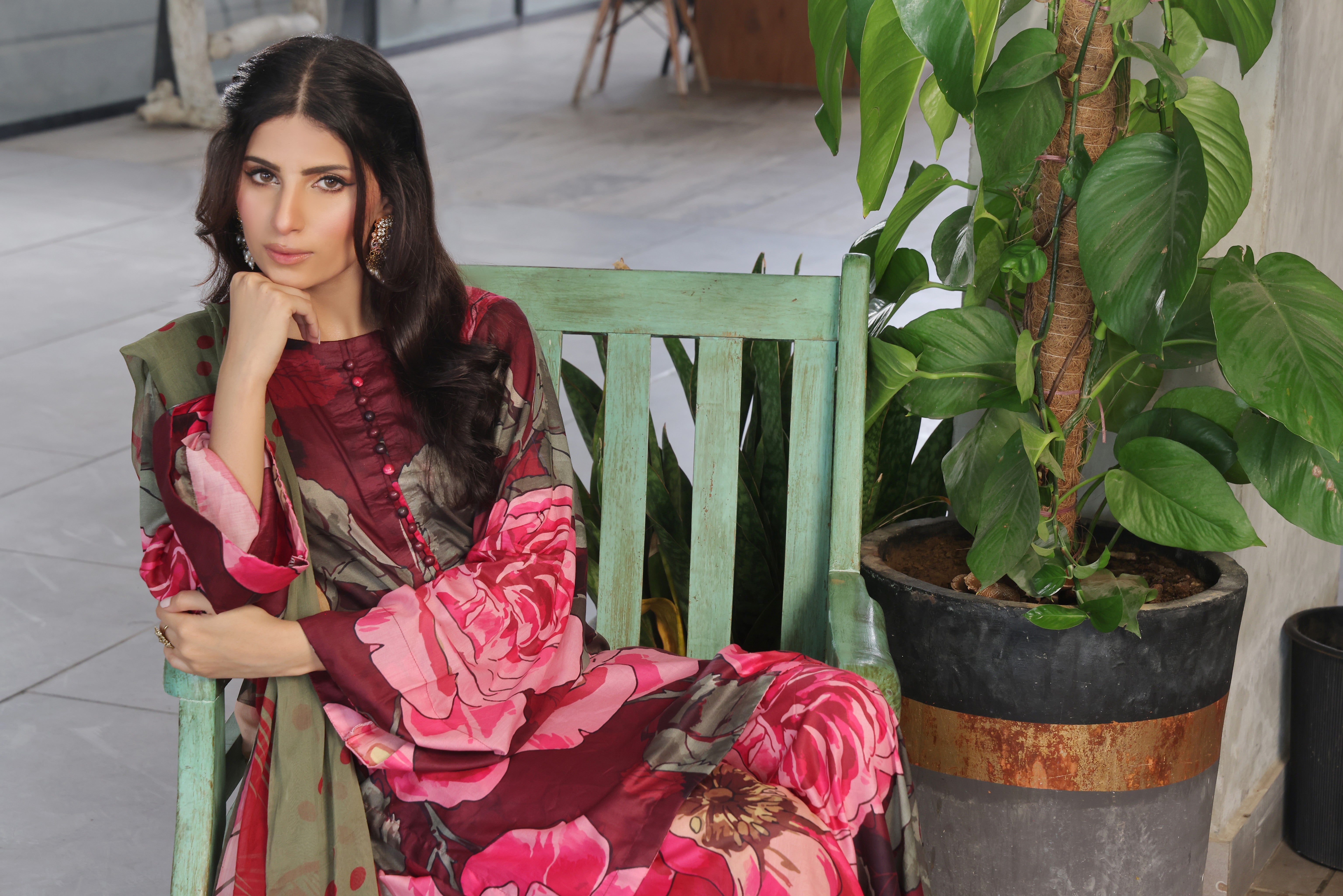 Whisper Winds By Feathers Unstitched 3 Piece Lawn Collection'2025-GULROOH-FT490