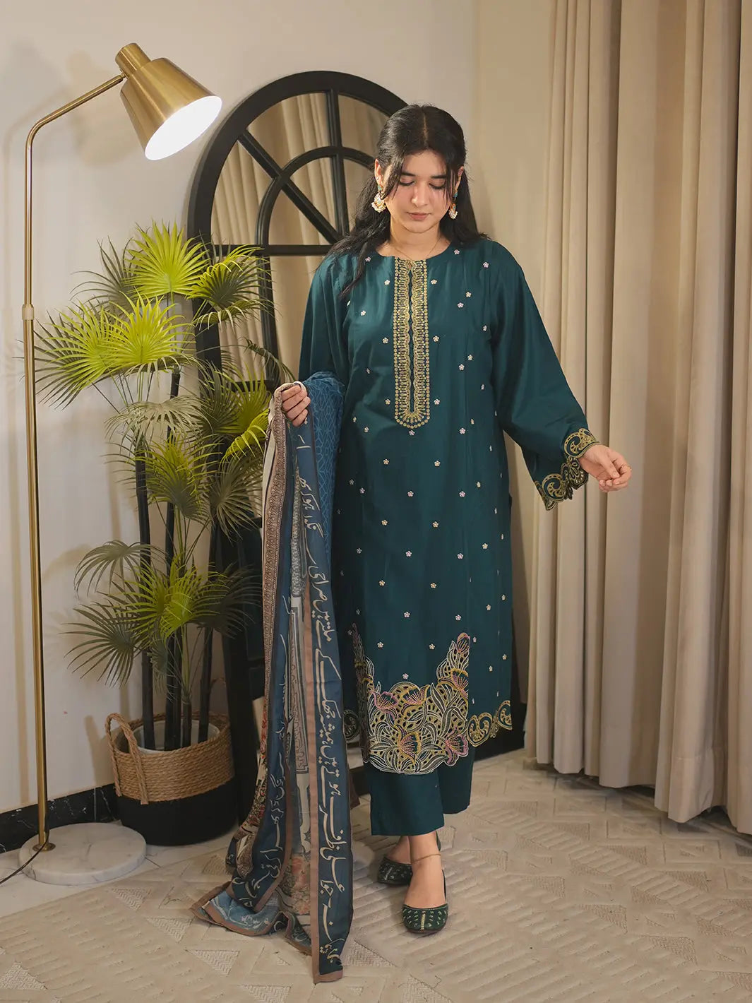 Aajizi Odhni | Teal TNG by MD