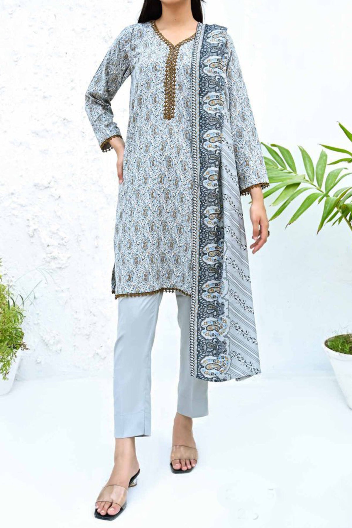 Amna Khadija Unstitched 3 Piece Wrinkle Free Prints Vol-18 Collection'2024-1101-C