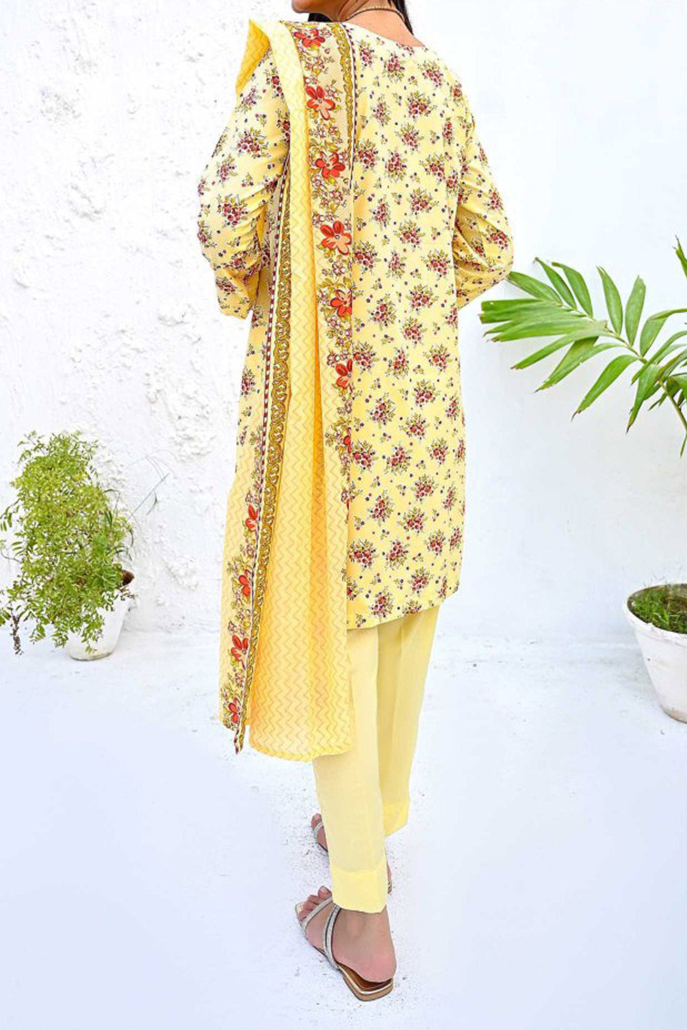 Amna Khadija Unstitched 3 Piece Wrinkle Free Prints Vol-18 Collection'2024-1102-B