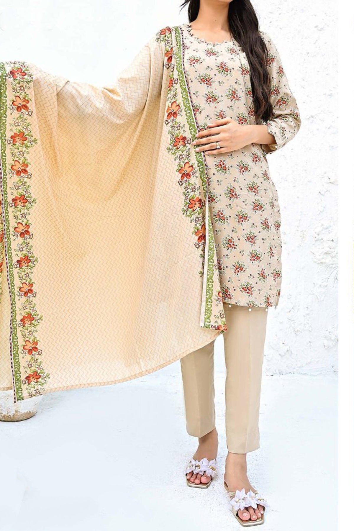 Amna Khadija Unstitched 3 Piece Wrinkle Free Prints Vol-18 Collection'2024-1102-C