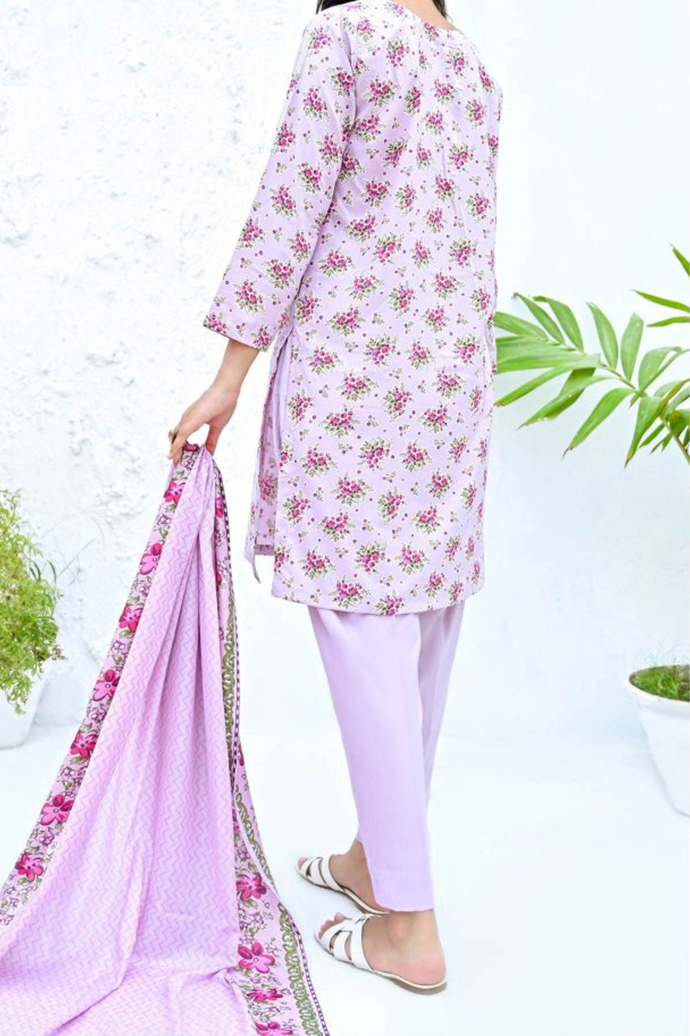 Amna Khadija Unstitched 3 Piece Wrinkle Free Prints Vol-18 Collection'2024-1102-D