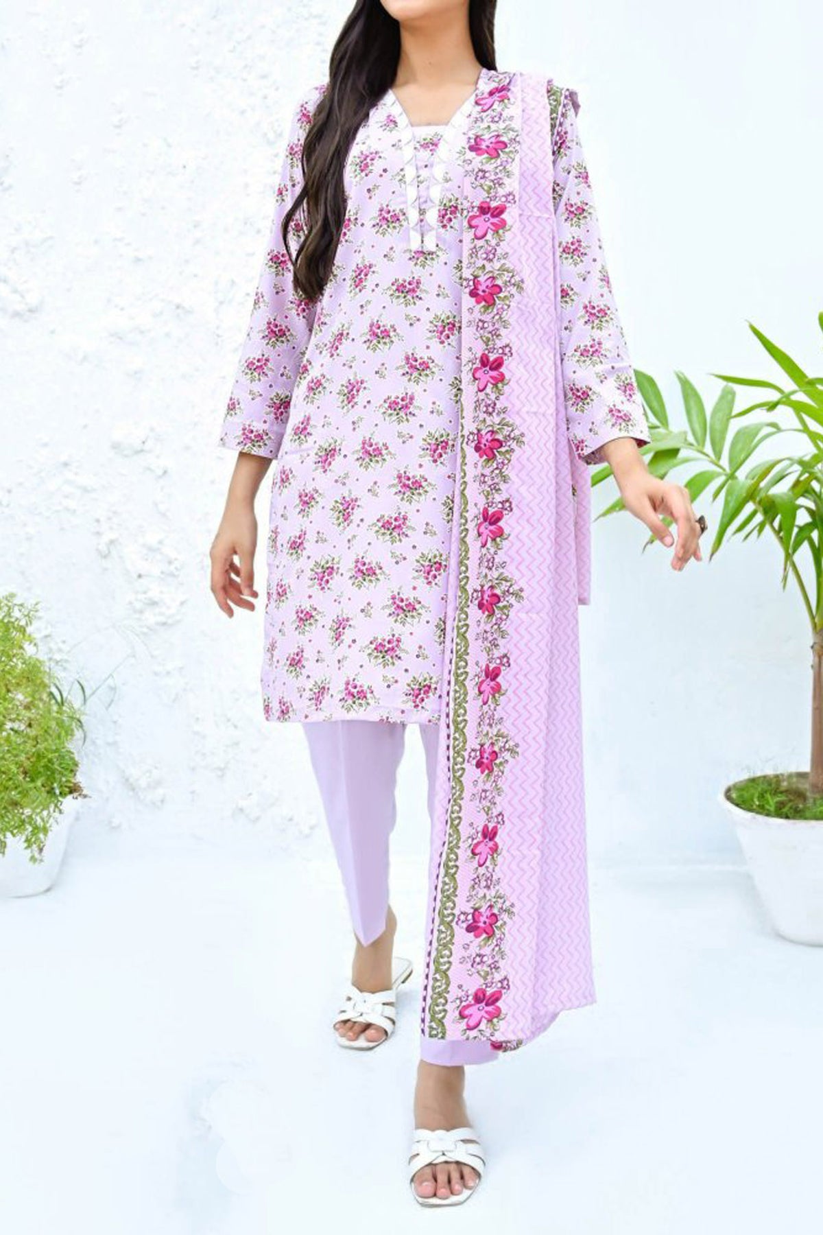 Amna Khadija Unstitched 3 Piece Wrinkle Free Prints Vol-18 Collection'2024-1102-D