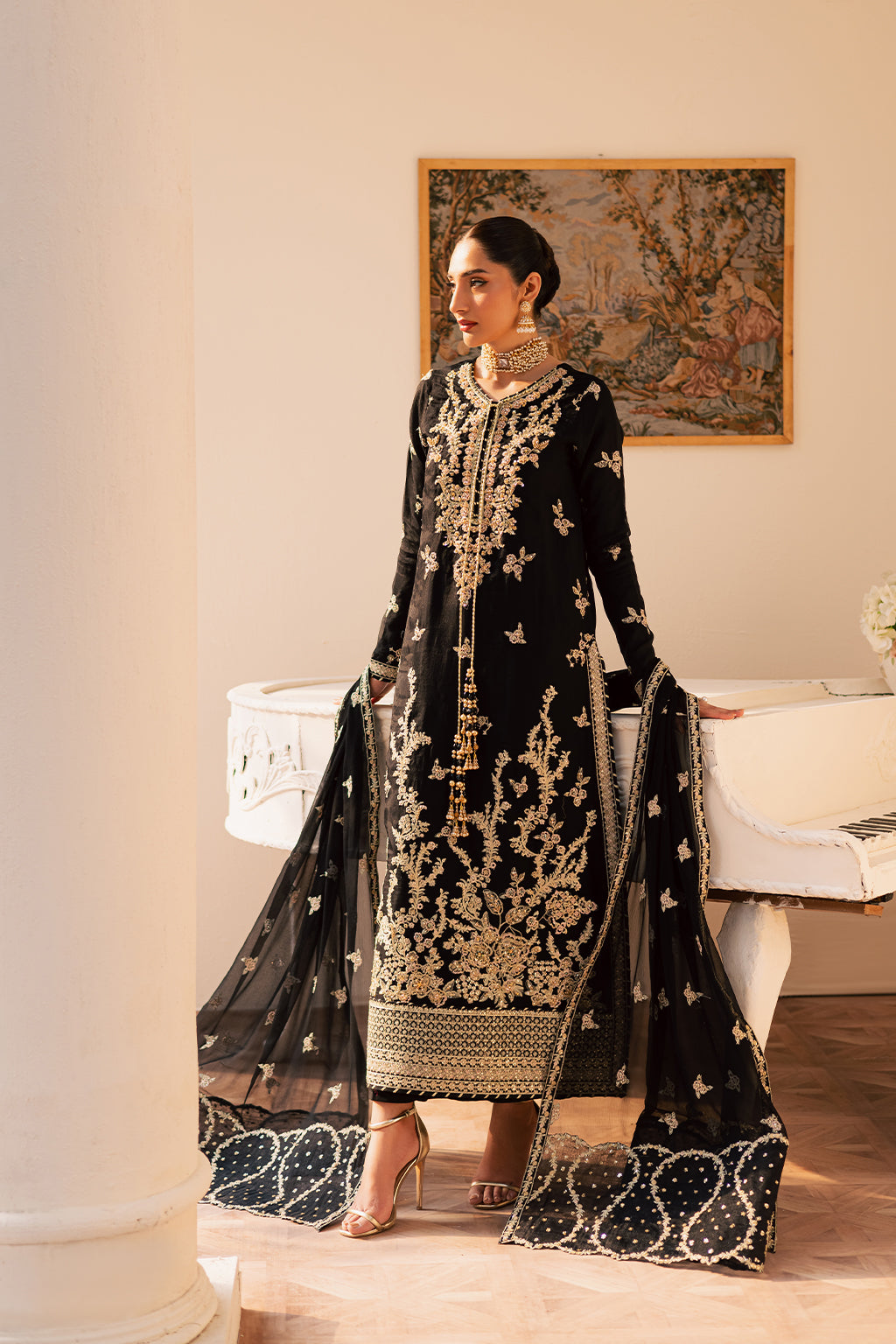 Suave By Emaan Adeel Unstitched 3 Piece Luxury Formals Collection'2025-Svara