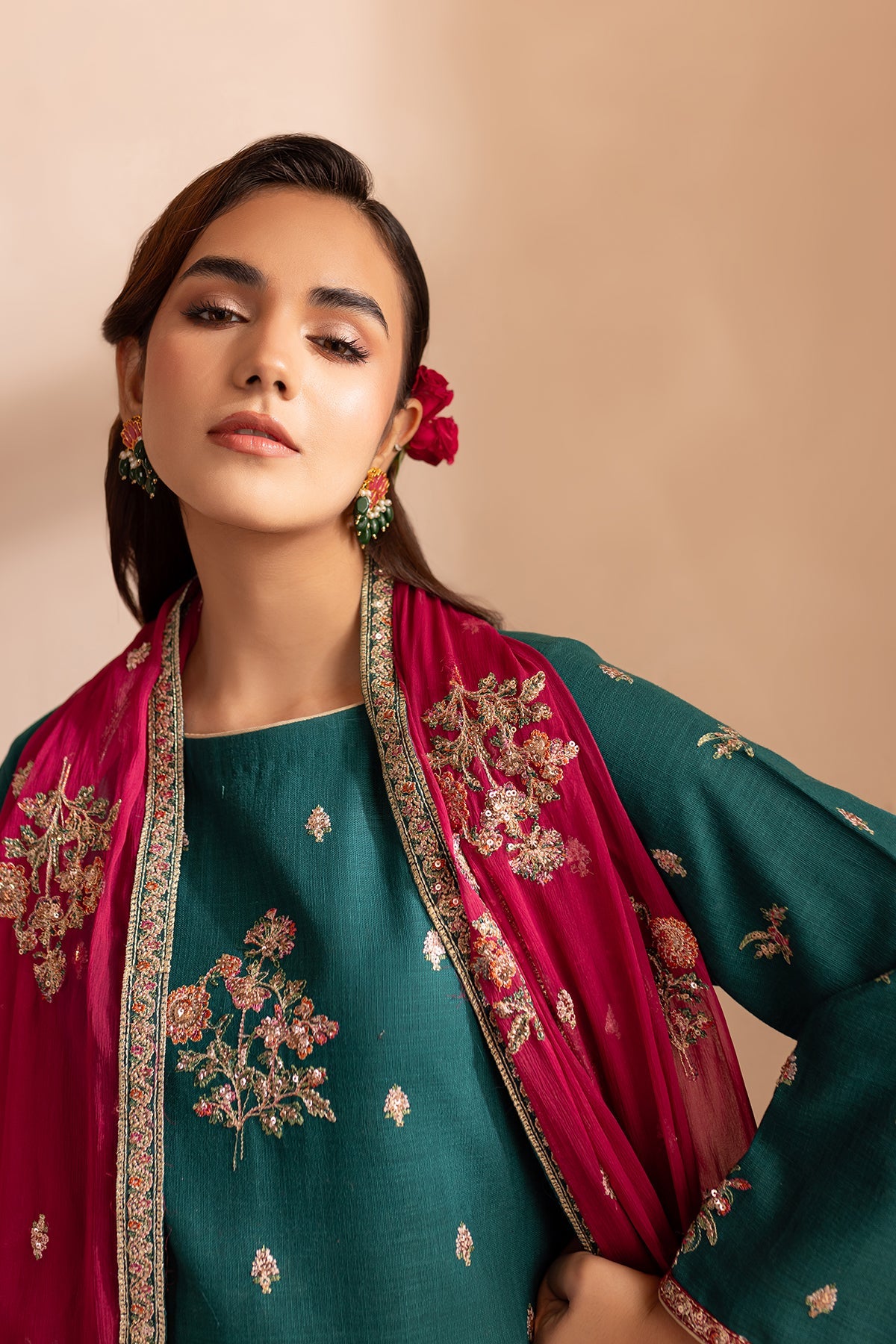 Rangrez By Emaan Adeel Stitched 3 Piece Luxury Winter Collection'2024-Neelam