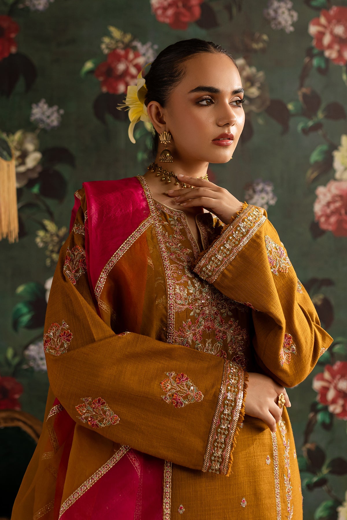 Rangrez By Emaan Adeel Stitched 3 Piece Luxury Winter Collection'2024-Arzoo