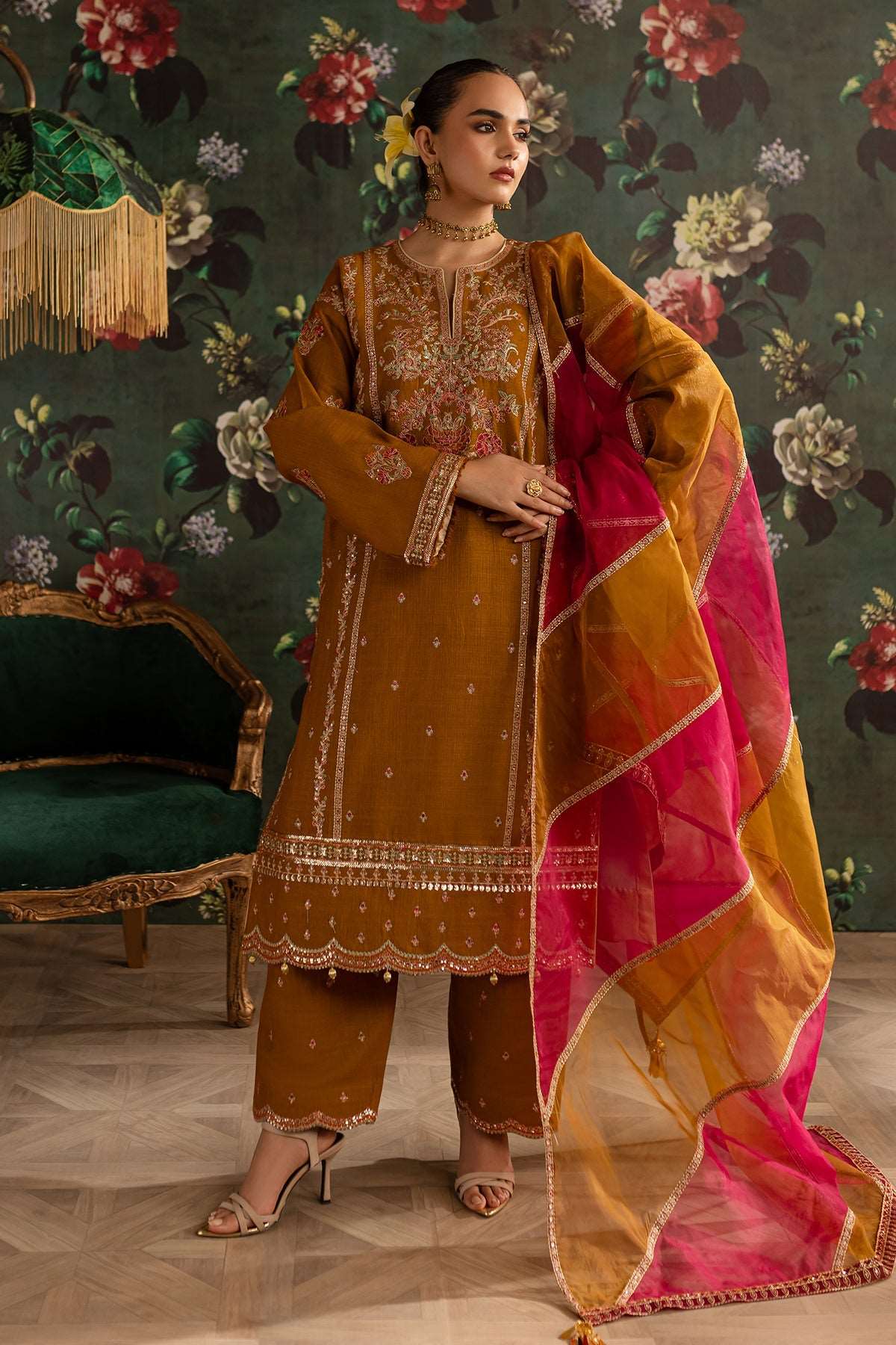 Rangrez By Emaan Adeel Stitched 3 Piece Luxury Winter Collection'2024-Arzoo