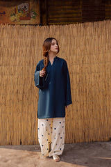 Aadaab Boutique Playful Hearts – Solid Kurta with Printed Trousers