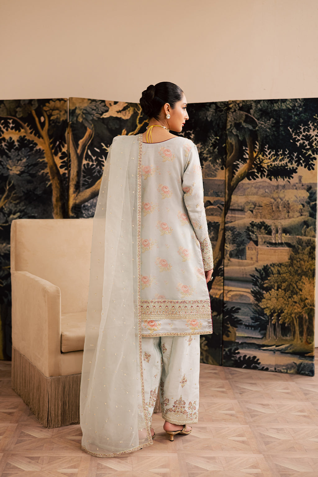 Suave By Emaan Adeel Unstitched 3 Piece Luxury Formals Collection'2025-Elain