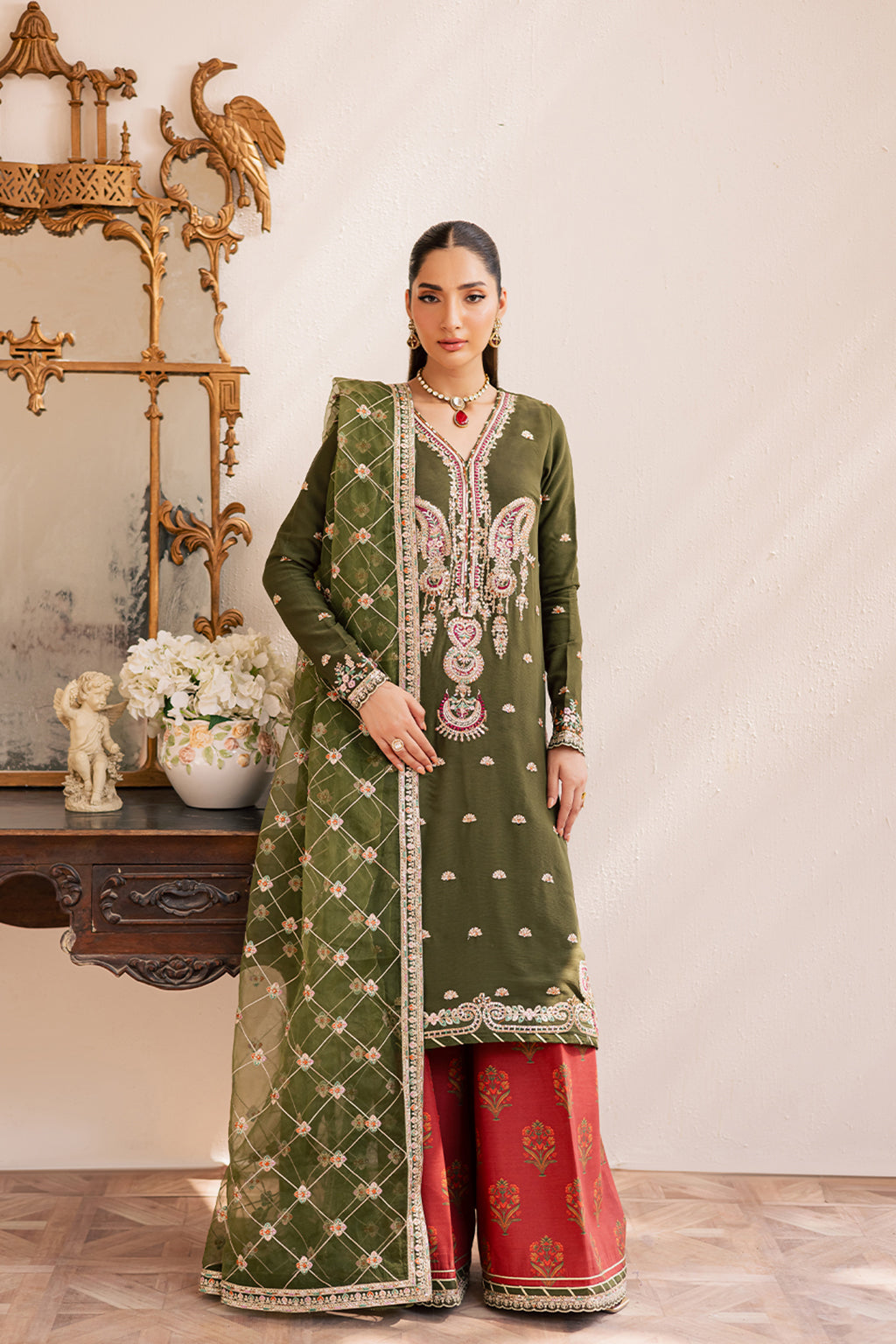 Suave By Emaan Adeel Unstitched 3 Piece Luxury Formals Collection'2025-Oraya