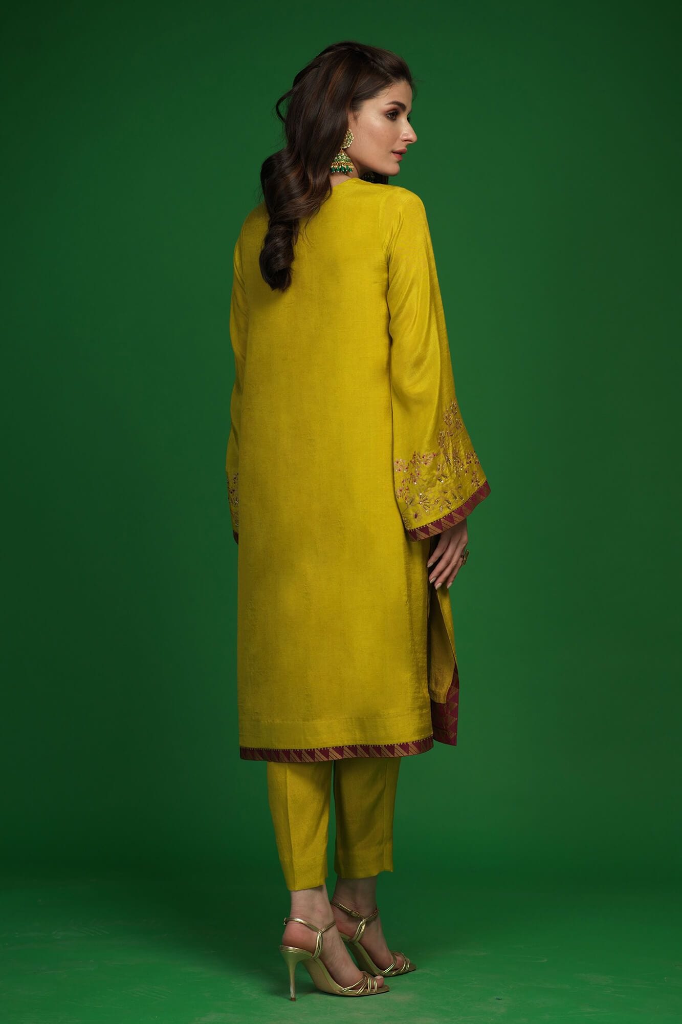 Udaan By Zaaviay Stitched Dhanak (Three Piece)