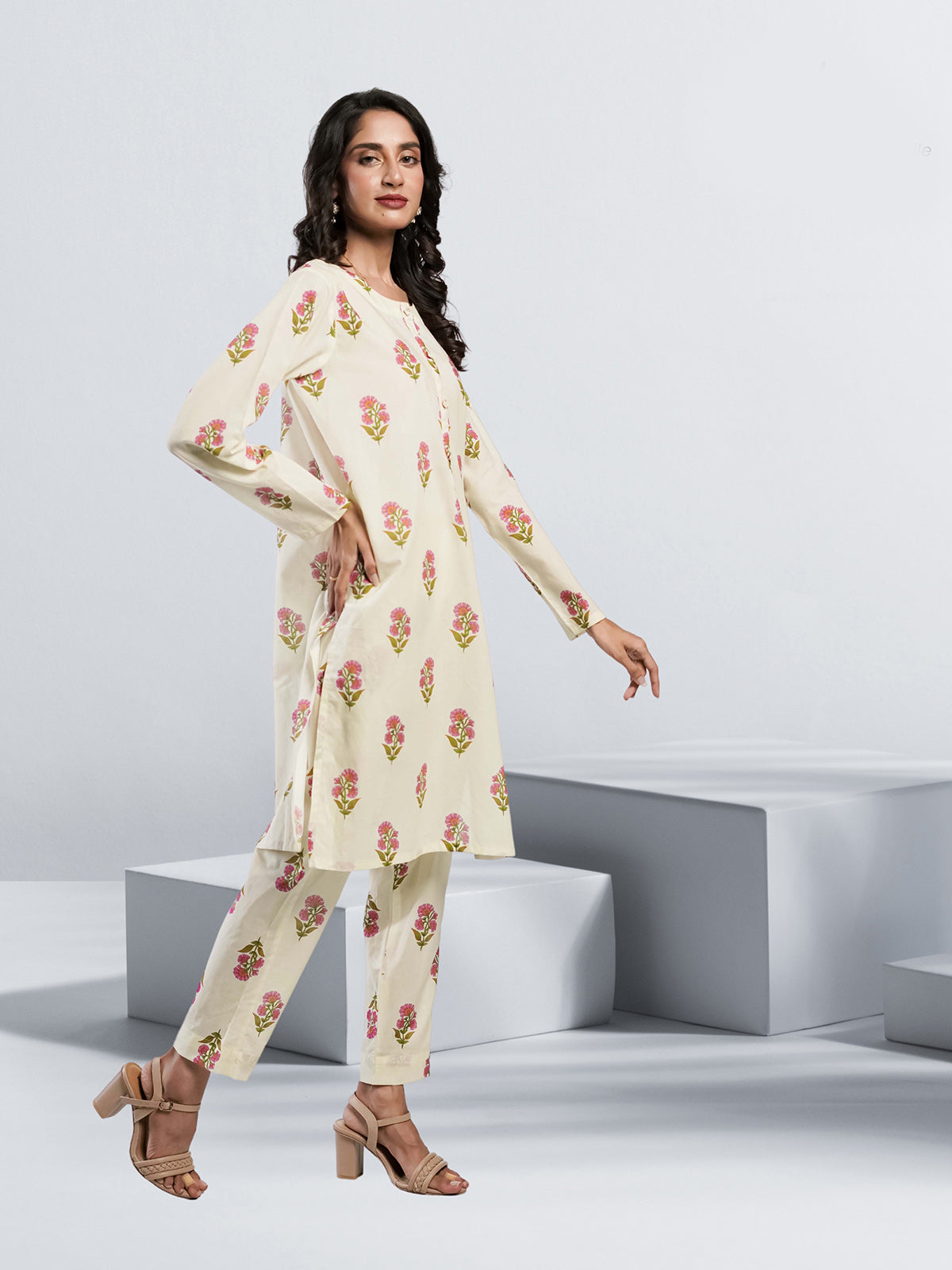 Ahlam Soft Cambric Stitched-Mogul Co-ord Set Collection'2024