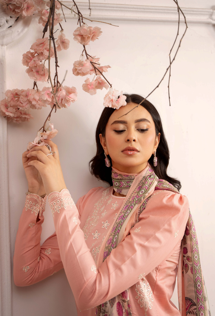 Inara By Humdum Stitched 3 Piece Emb Lawn Collection'2025-D-04
