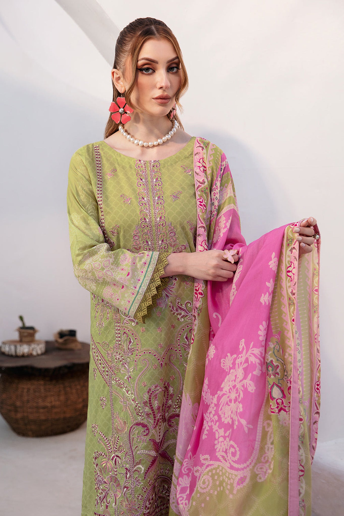 Ghazal By Ramsha Unstitched 3 Piece Luxury Lawn Vol-02 Collection'2024-G-210