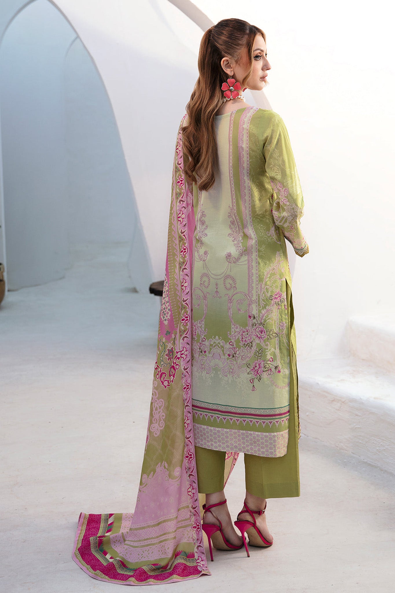 Ghazal By Ramsha Unstitched 3 Piece Luxury Lawn Vol-02 Collection'2024-G-210