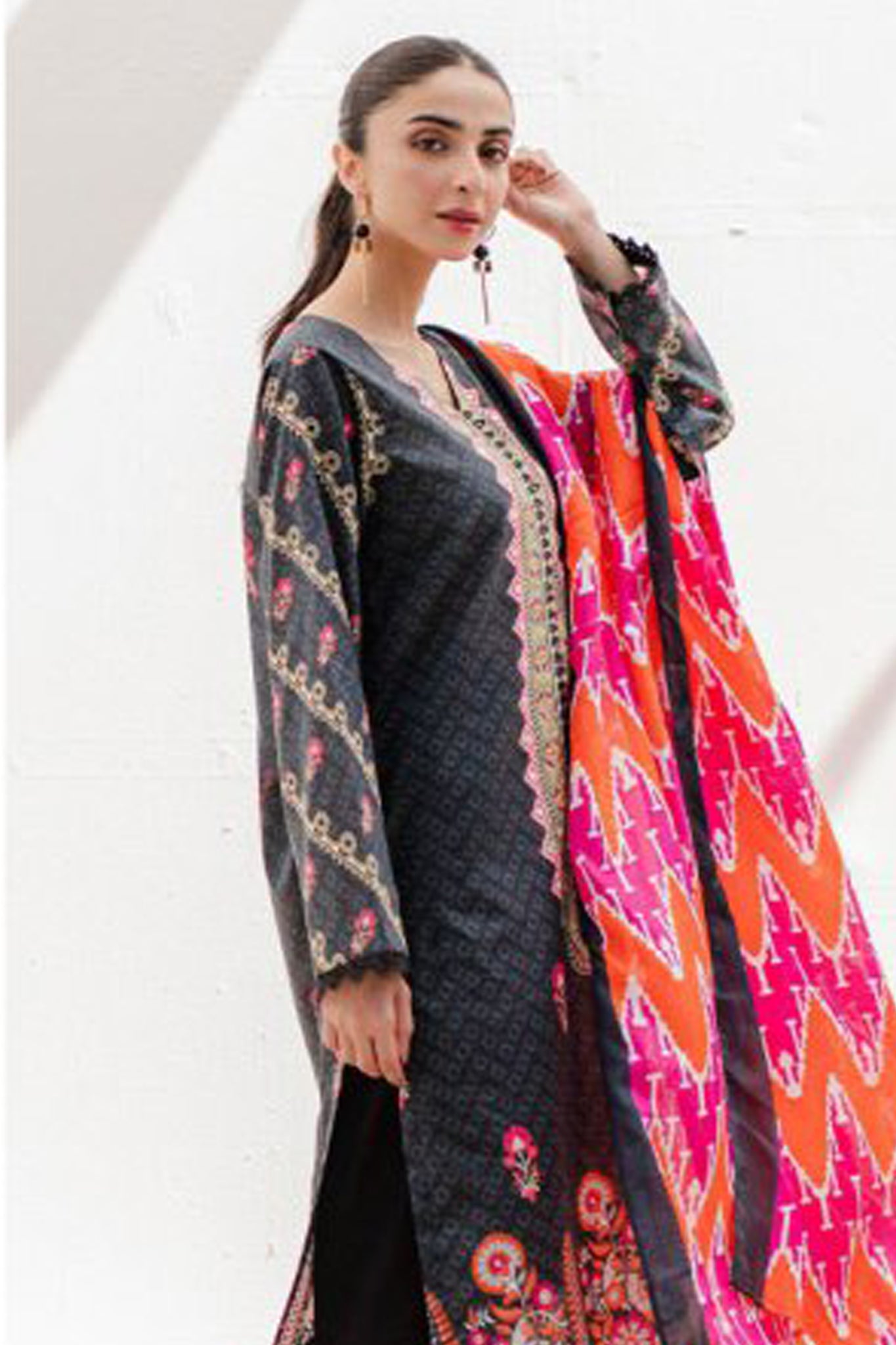 Zellbury Unstitched Printed & Emb Lawn Vol-04 Collection'2023-WU-221