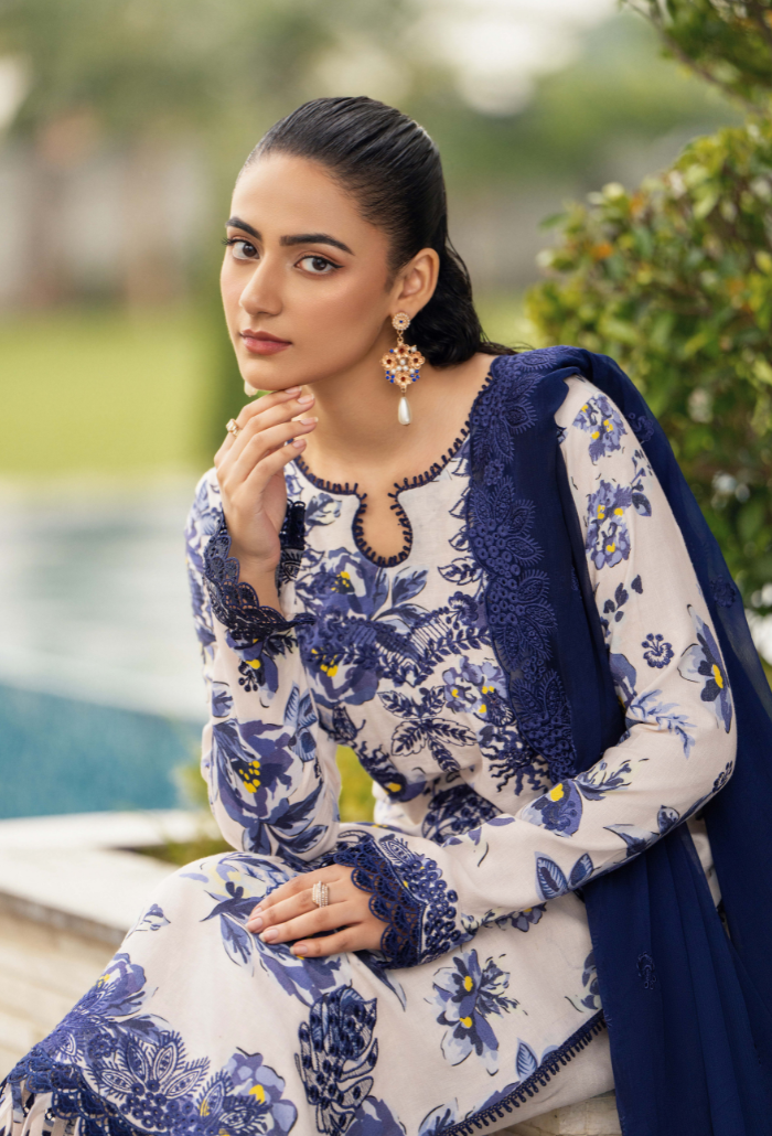 Diva By Humdum Unstitched 3 Piece Emb Karandi Collection'2024