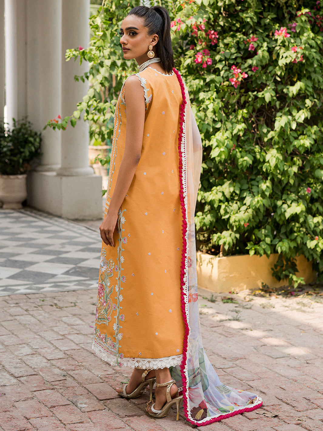 Wisteria by Roheenaz Unstitched 3 Piece Summer Lawn V-II Collection'2023-27-A-Elaheh