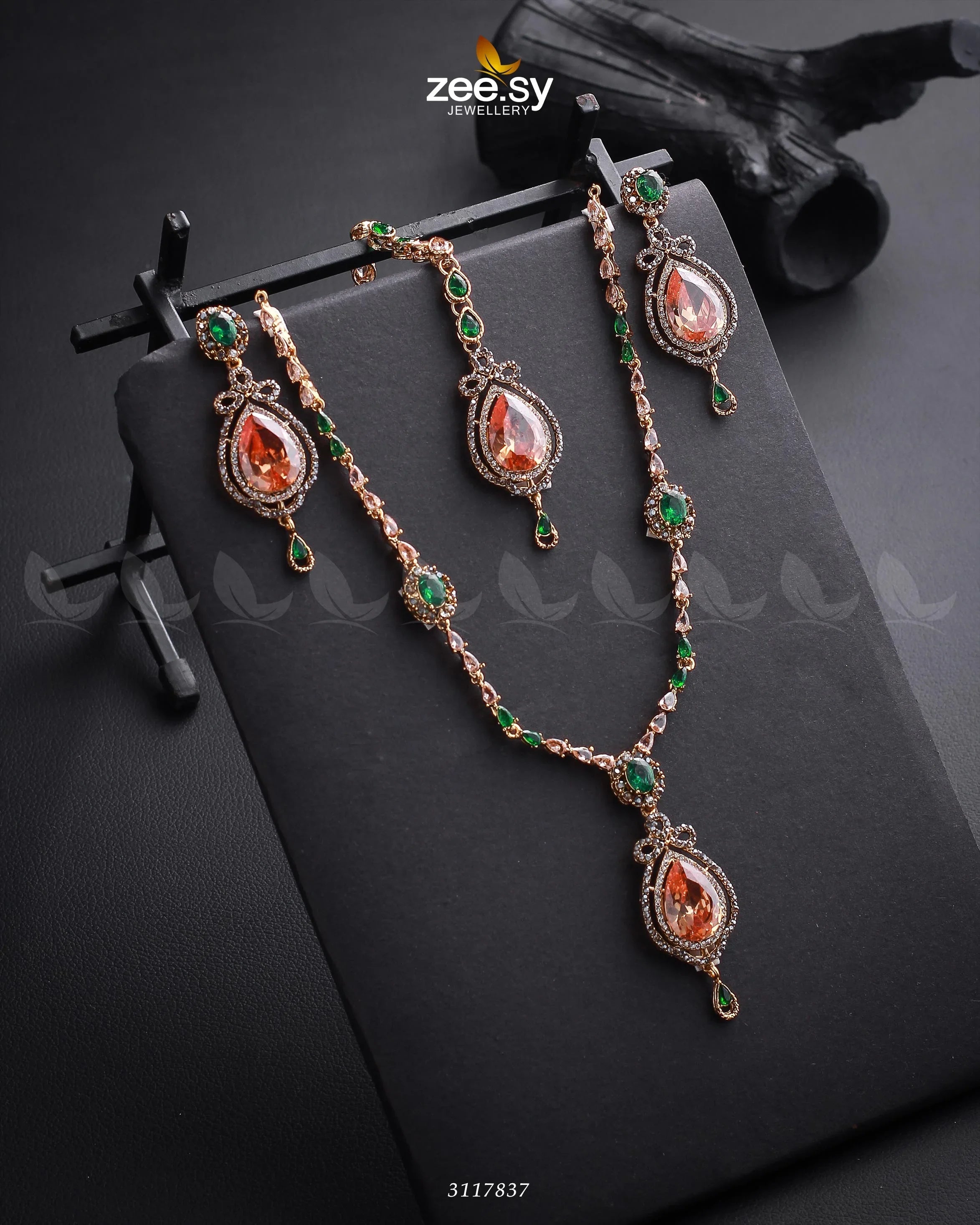 Syra Yousuf Necklace Set Golden Green - Zeesy Jewellery