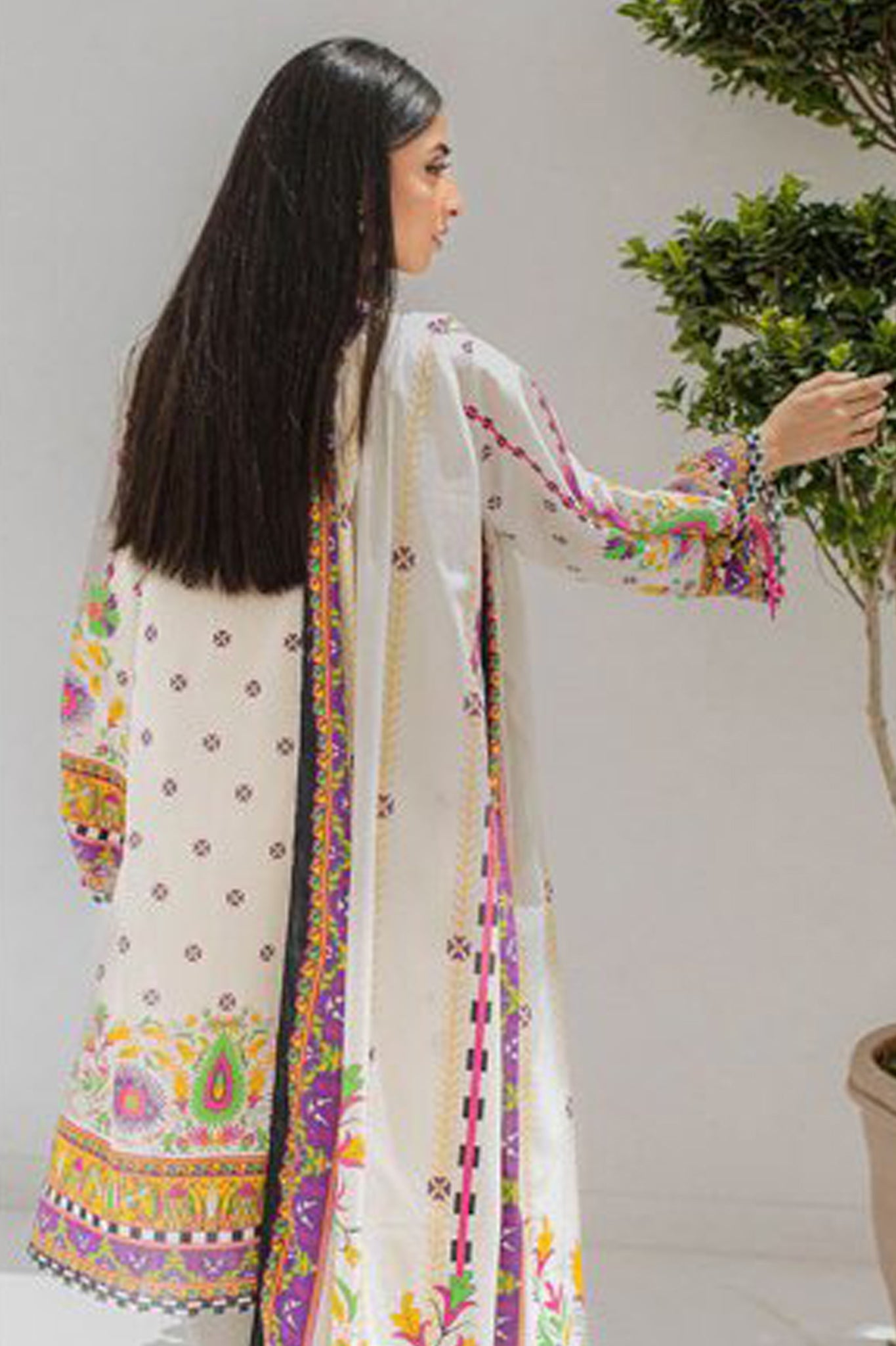 Zellbury Unstitched Printed & Emb Lawn Vol-04 Collection'2023-WU-358