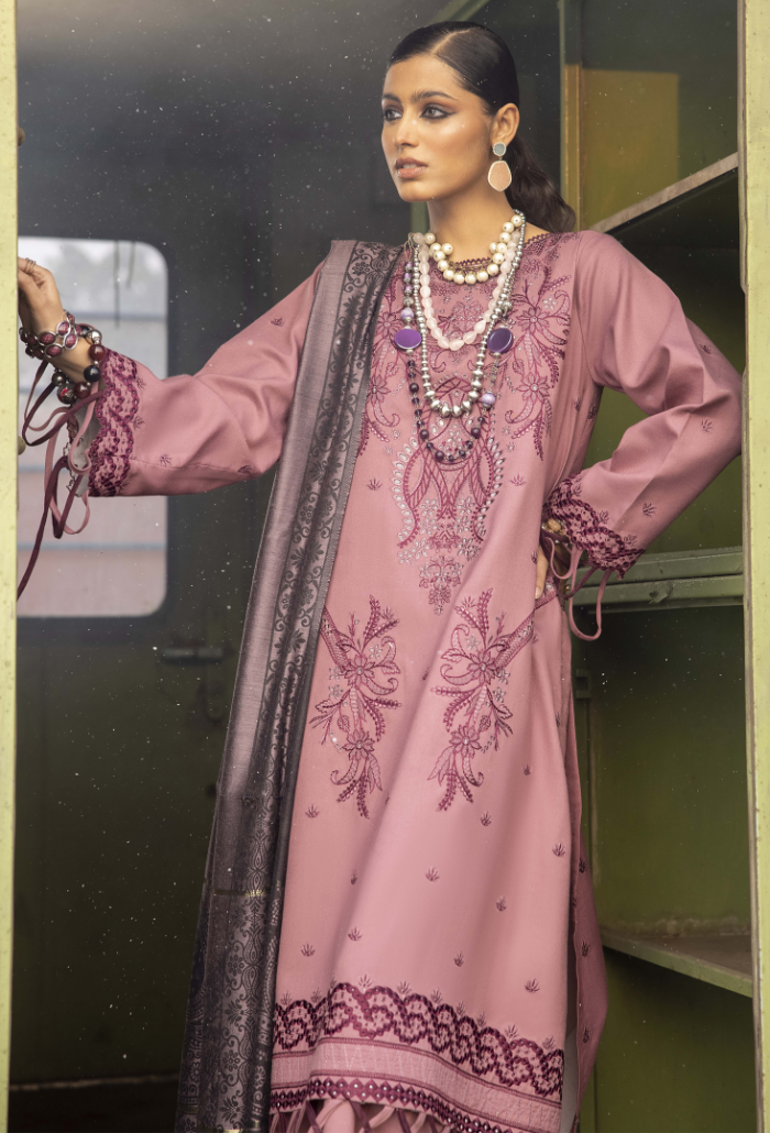 Rahgeer By Humdum Unstitched 3 Piece Emb Wool Winter Collection'2024-D-01