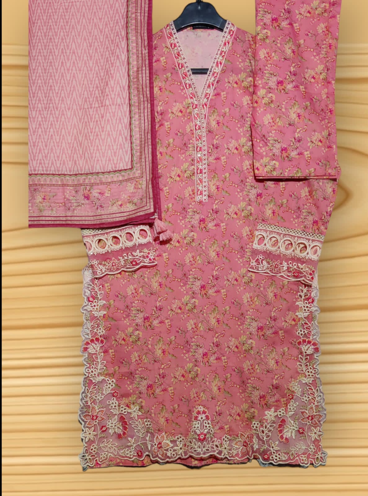 Sada Bahar Stitched 3 Piece Cutwork Emb Lawn Collection'2023-CW-3970-Pink