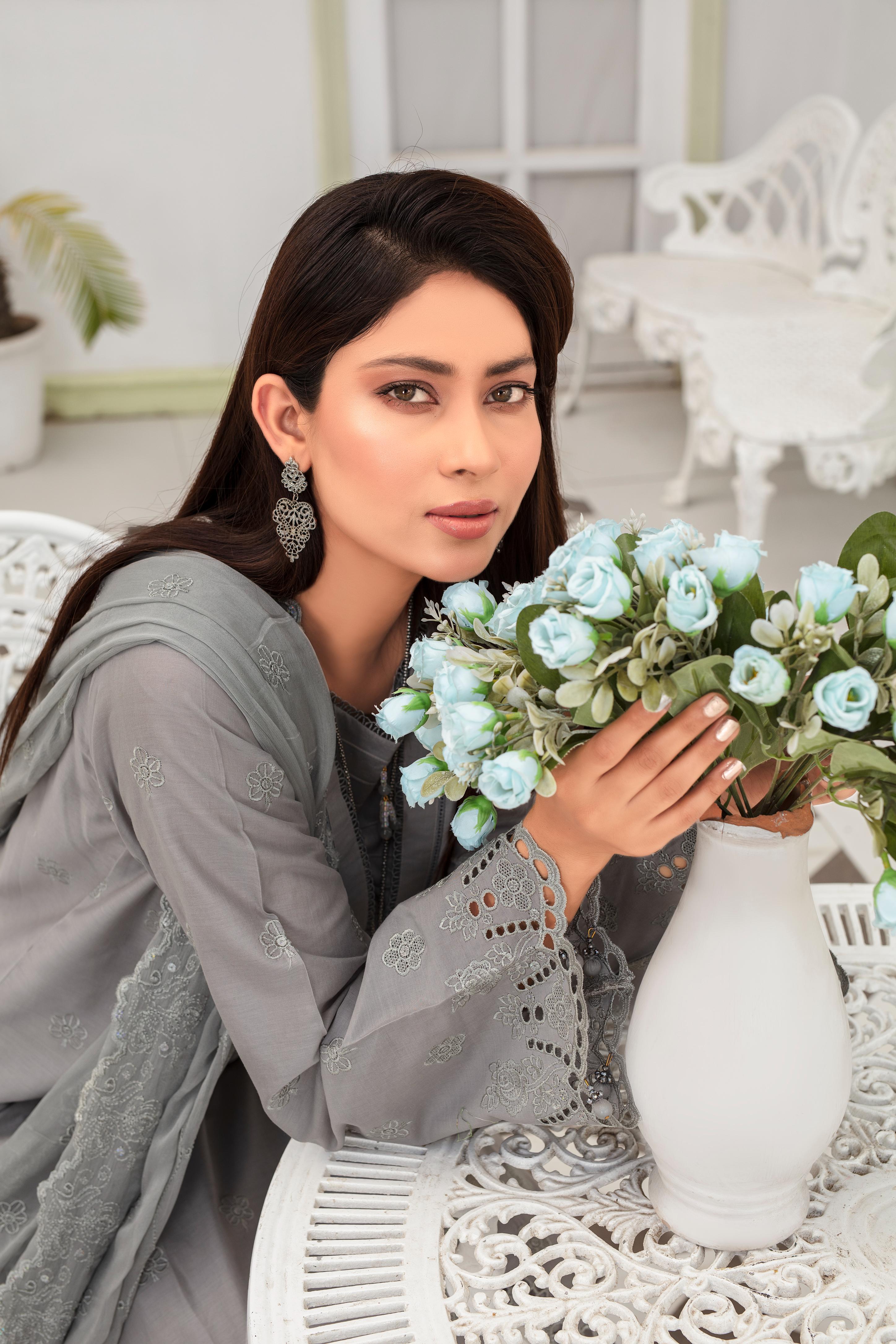 Dressline Launching New Un Stitched 3 Pcs Premium Dyed Lawn Fancy Full Chikankari With Sequence Emb Collection 2025