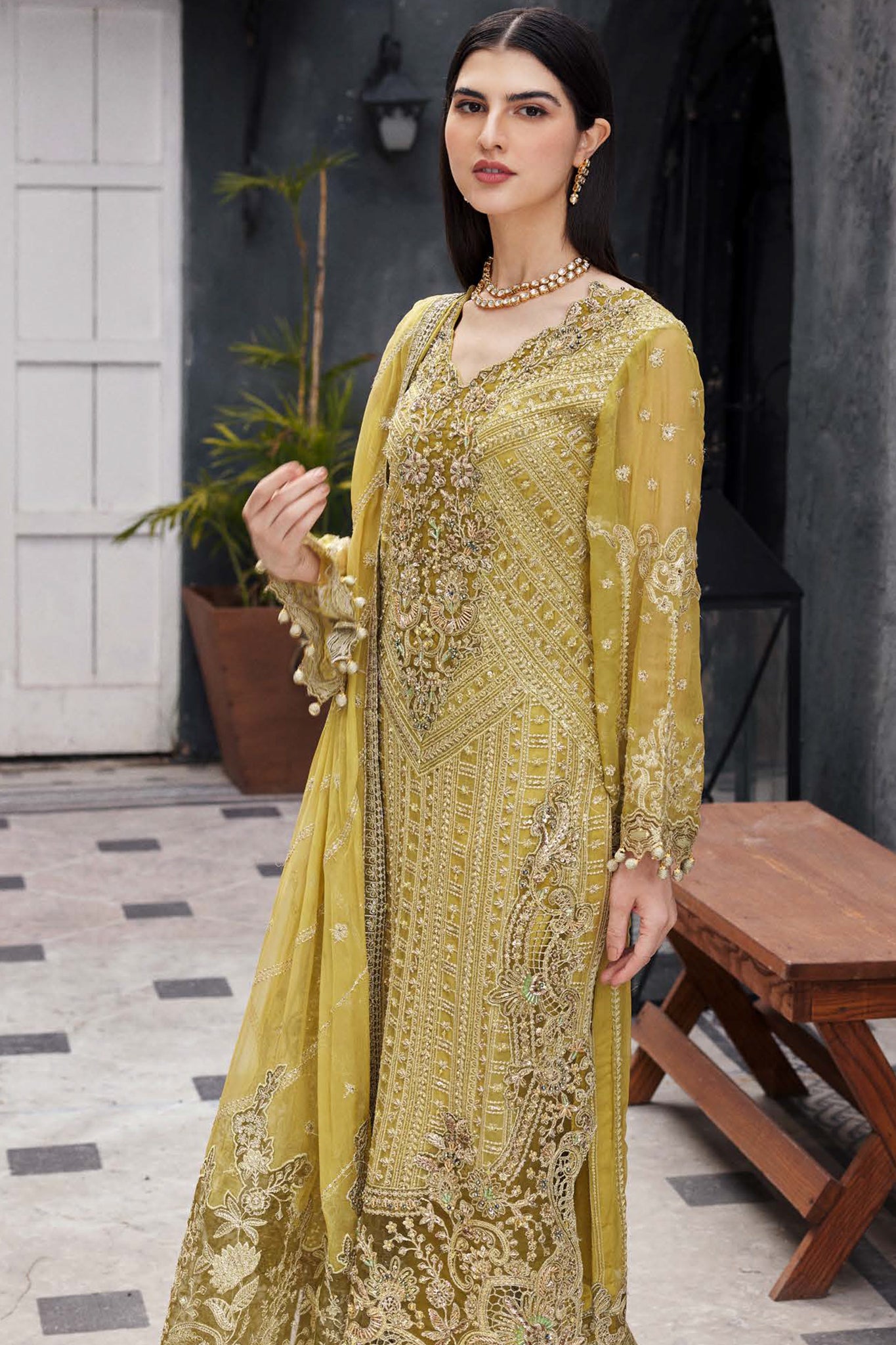 Nawabzadi By Emaan Adeel Unstitched 3 Piece Luxury Festive Formals Collection'2024-04-Aroohi