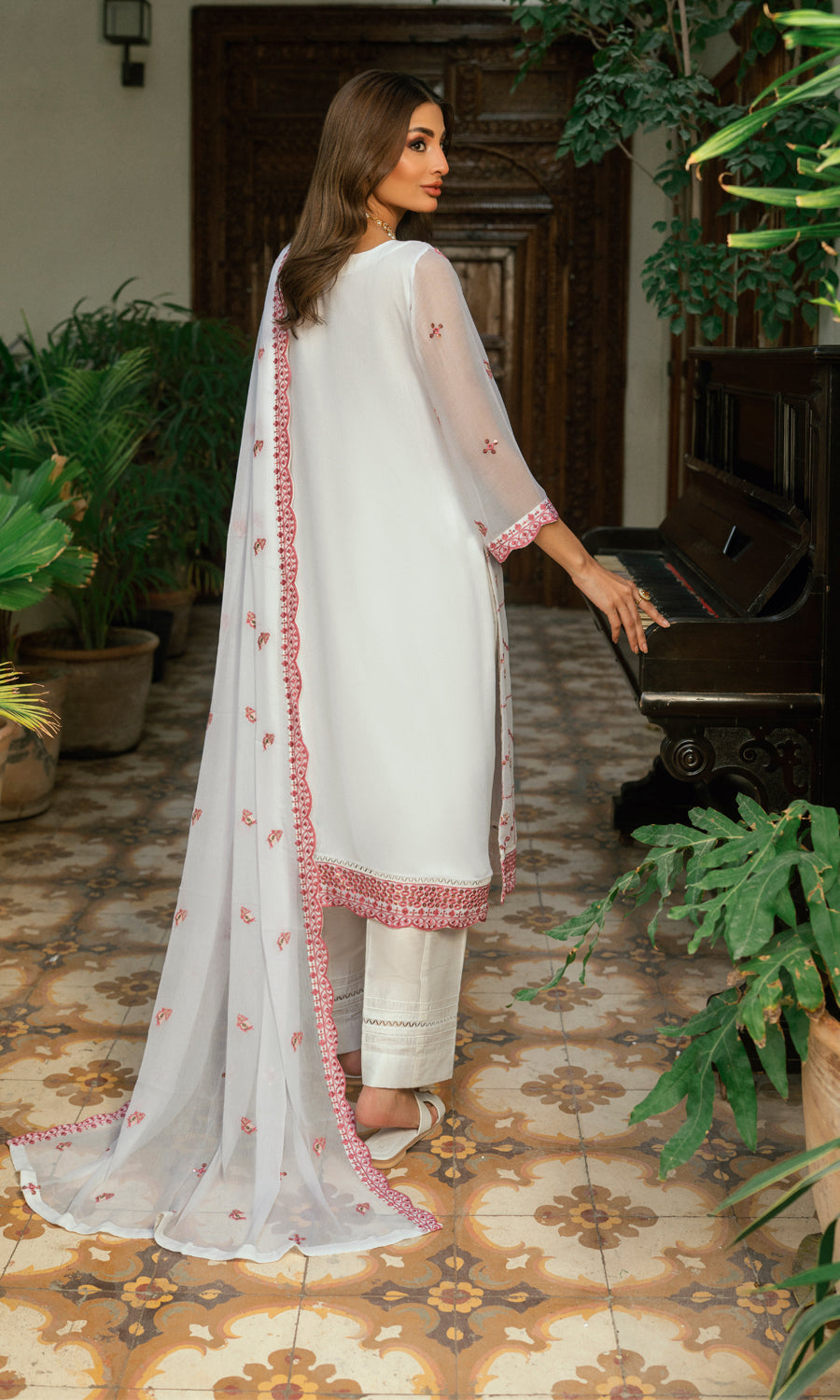 Morbagh By Shamooz Stitched 3 Piece Formals Collection'2025-Crystal White SEM-0791