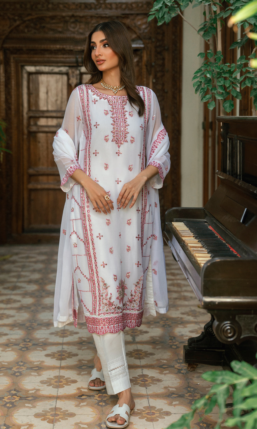 Morbagh By Shamooz Stitched 3 Piece Formals Collection'2025-Crystal White SEM-0791