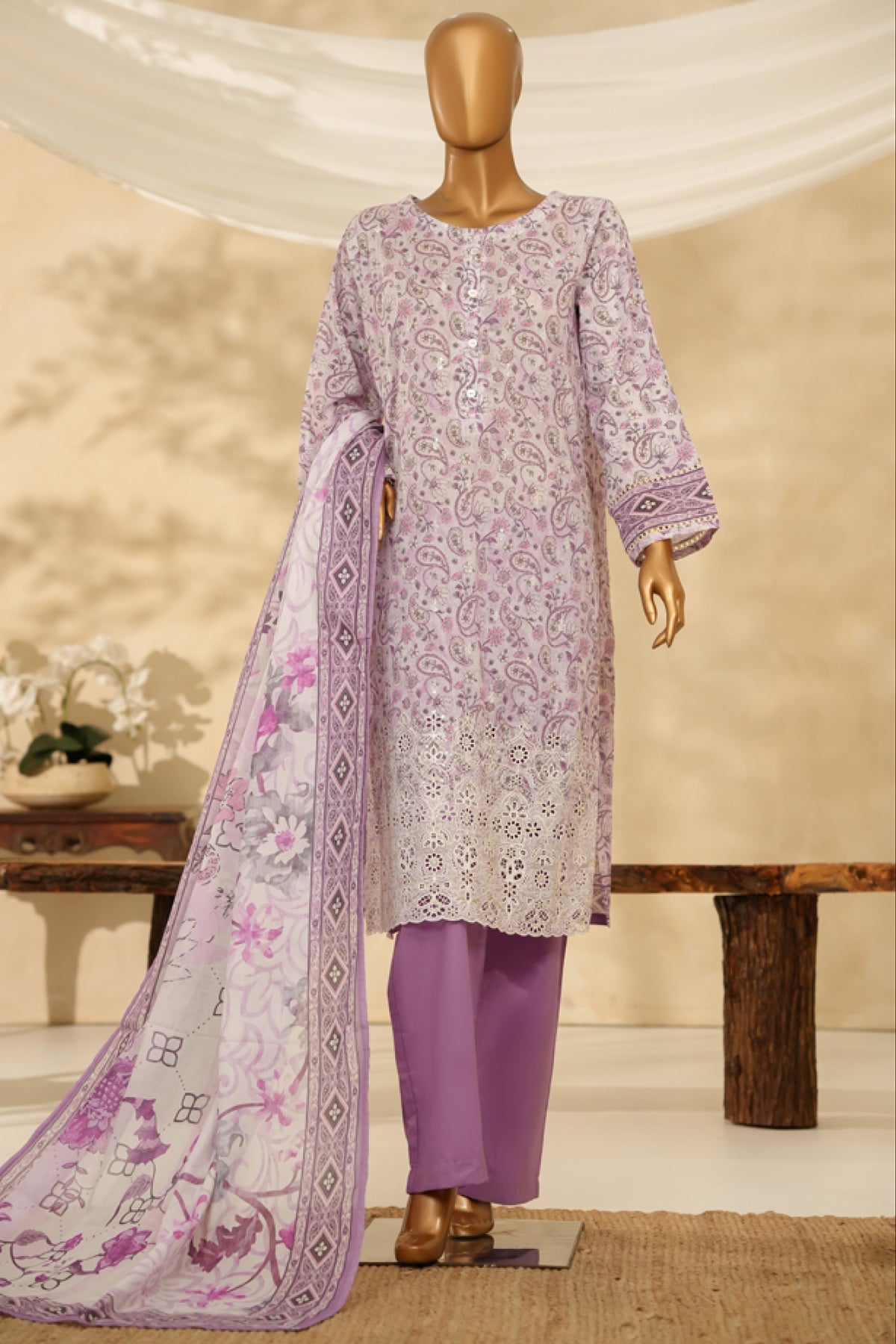 HZ Stitched 3 Piece Chikankari Cambric Collection'2025-LPK-3P-525