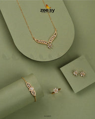 Wrenna Pendant Gold - Zeesy Jewellery