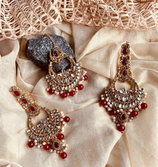 Made For Her-Aura Earrings & Tikka Set