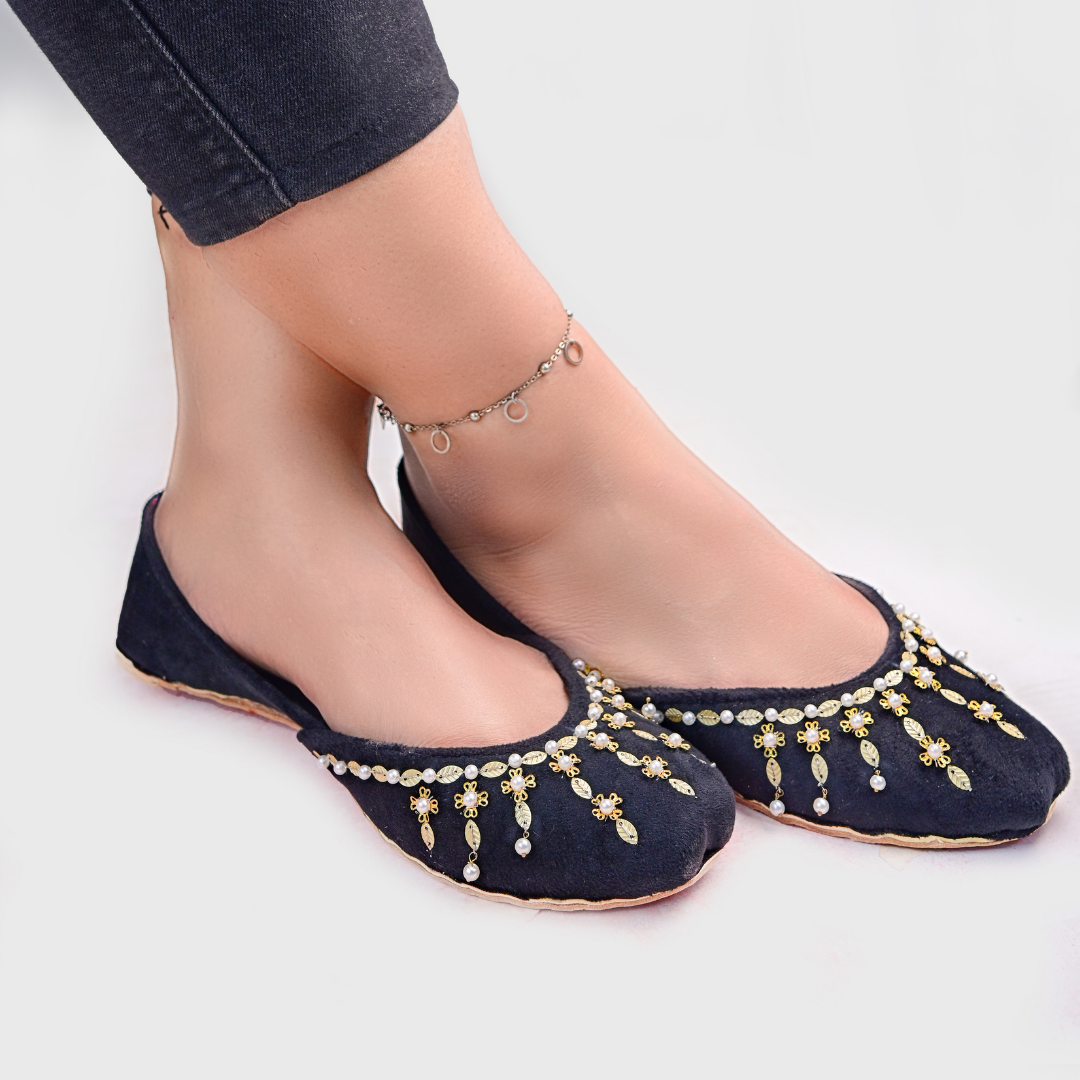 On Your Feets Emb Khussa-Basera (Black)