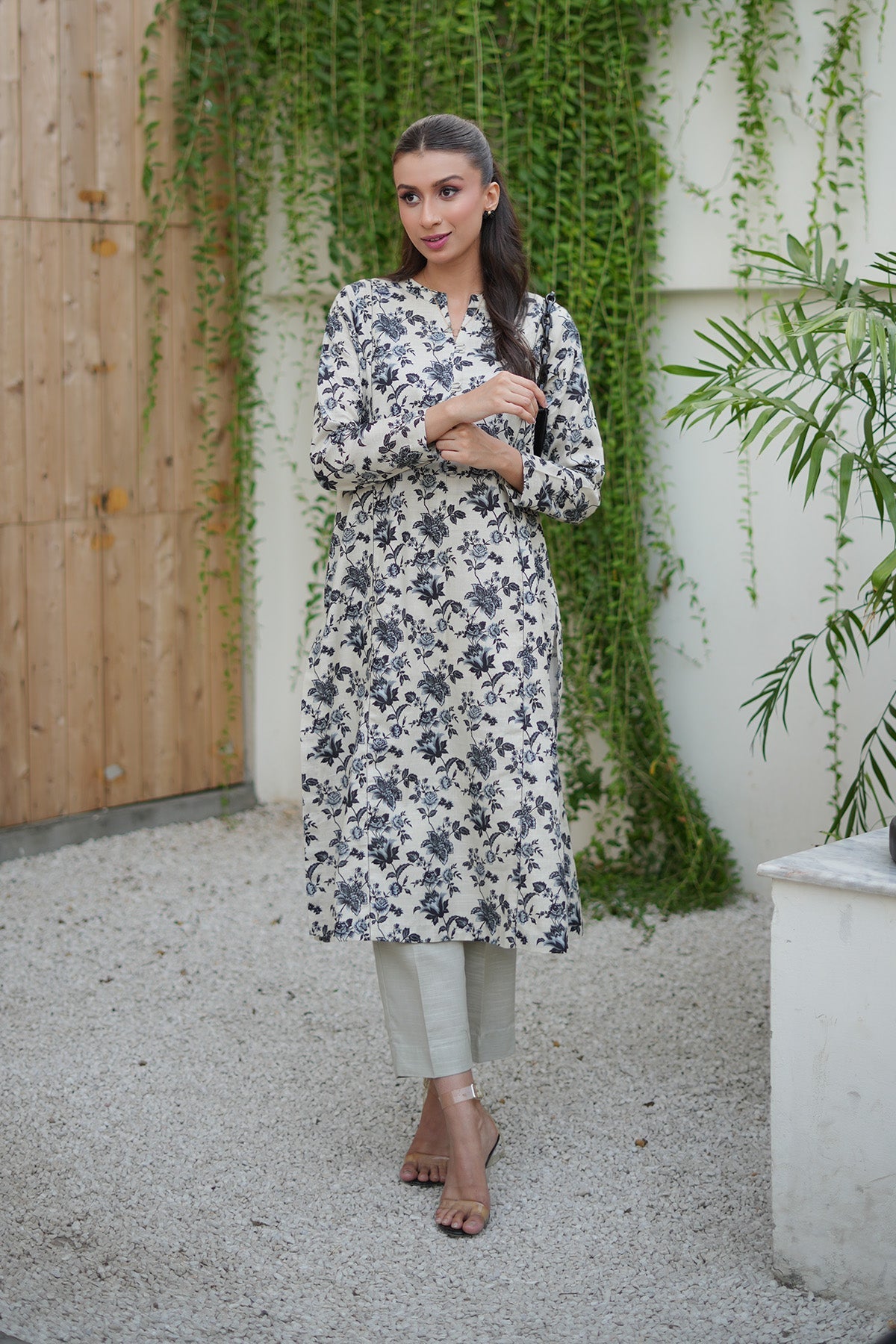 La Rosaa Stitched 2 Piece Winter Collection'2024-Nora 2Pc