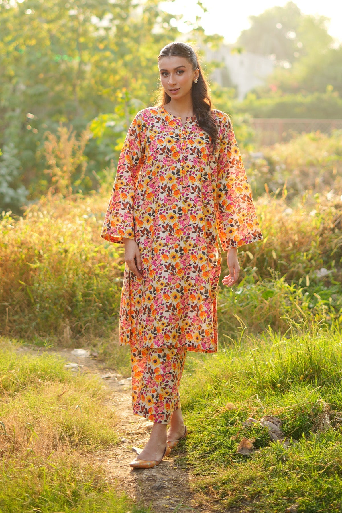 La Rosaa Stitched 2 Piece Winter Collection'2024-Dahlia 2Pc