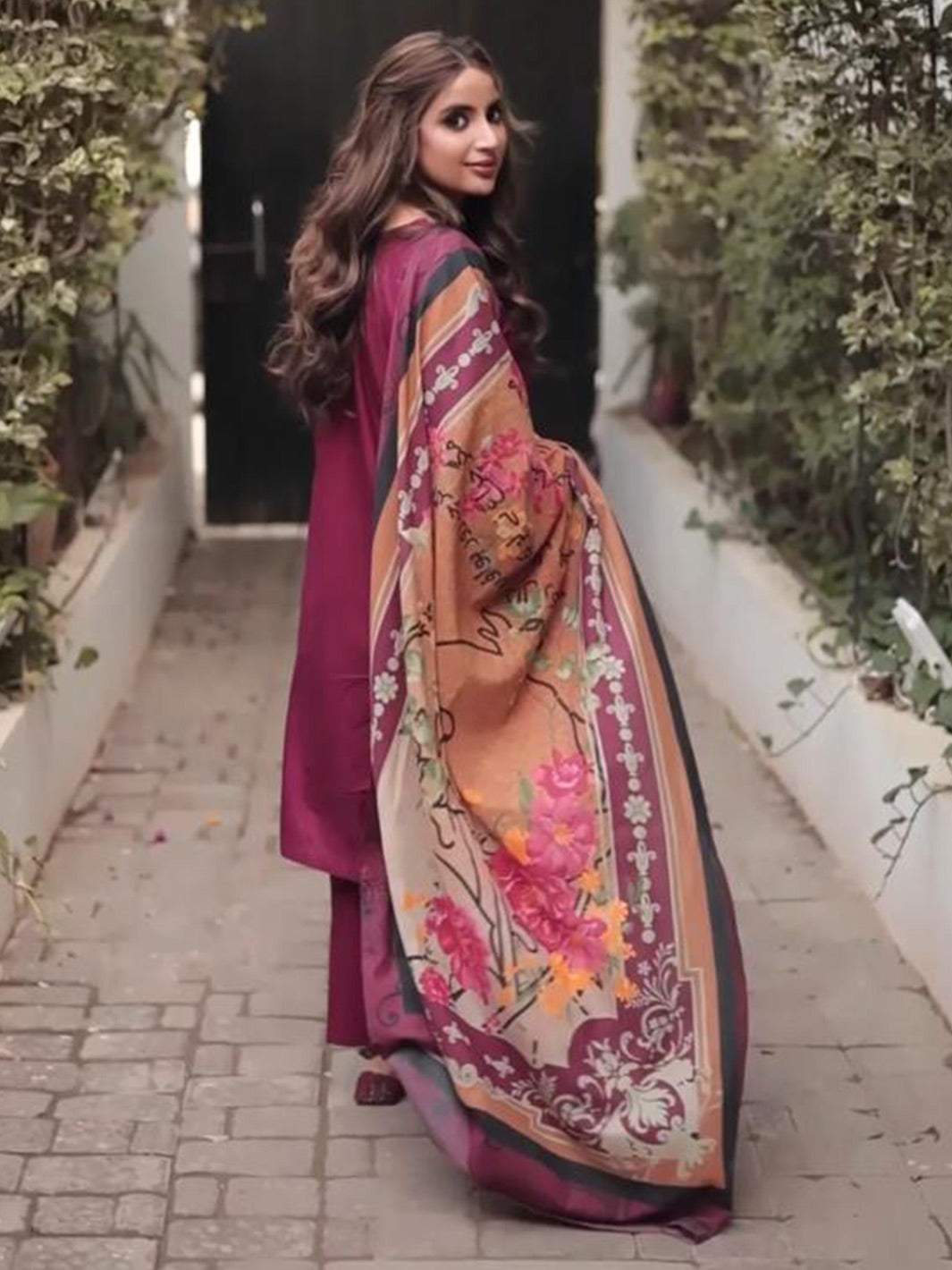 TNG Nehaal Lawn Odhni Collection'2024