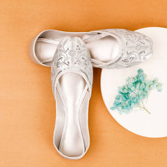 Flutterby Khussa Collection'25-Kh-lauren